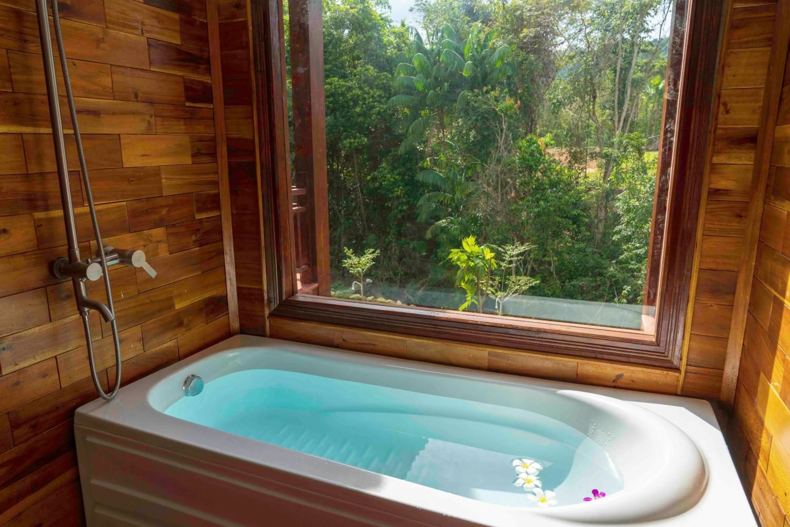 Bathroom in Phu Quoc Bambusa Resort