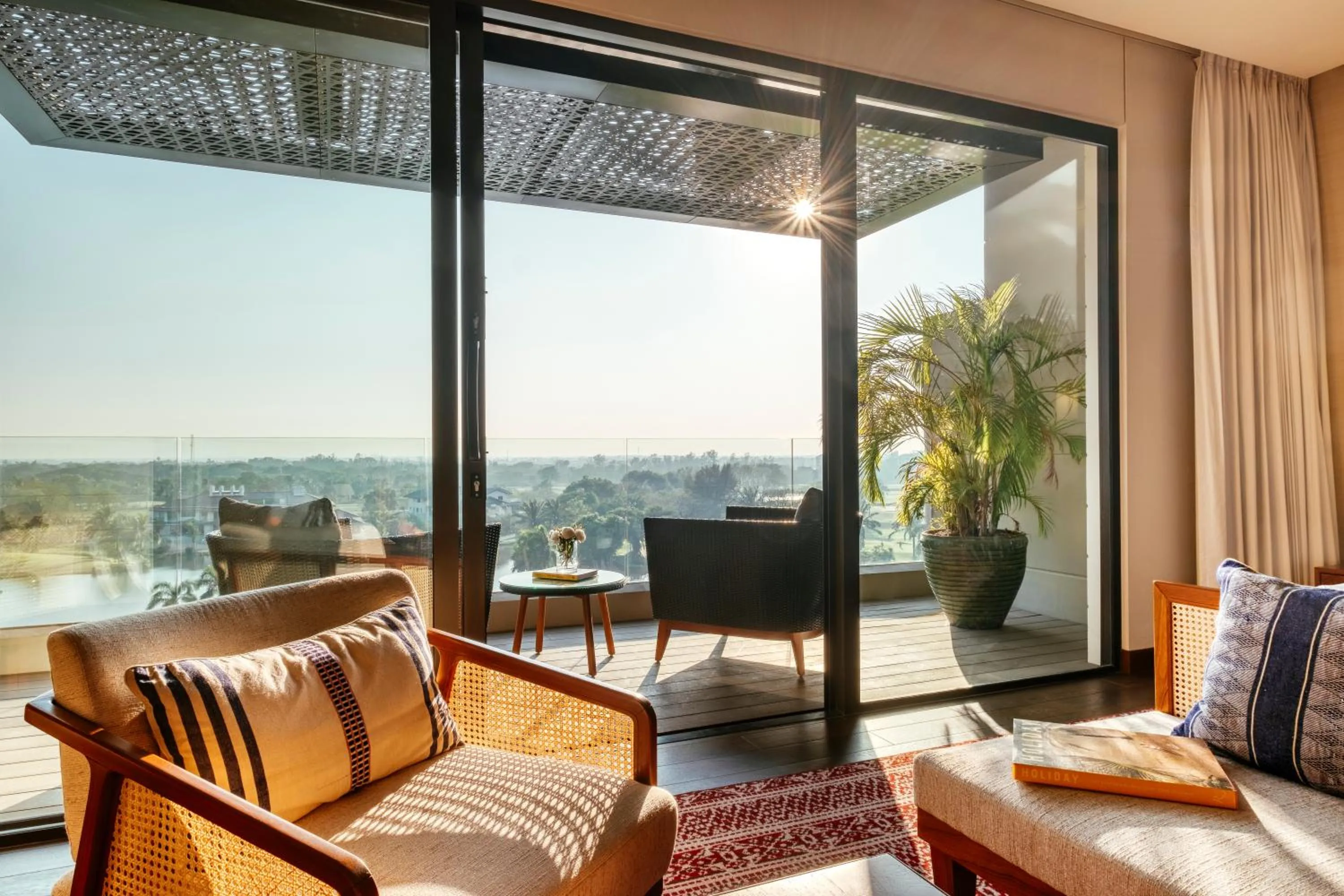 Balcony/Terrace in Awei Metta (Yangon)