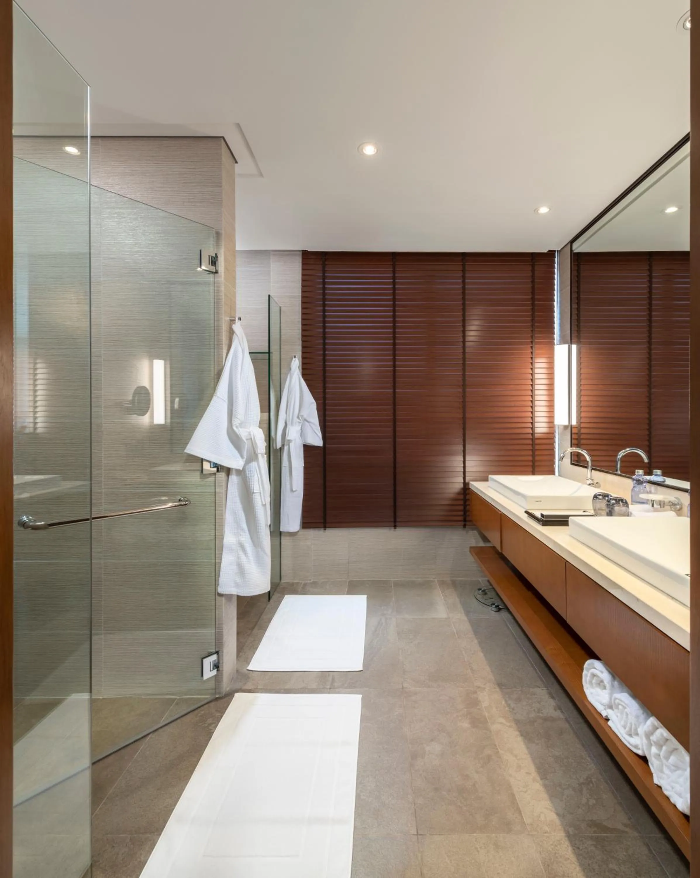 Bathroom in Awei Metta (Yangon)