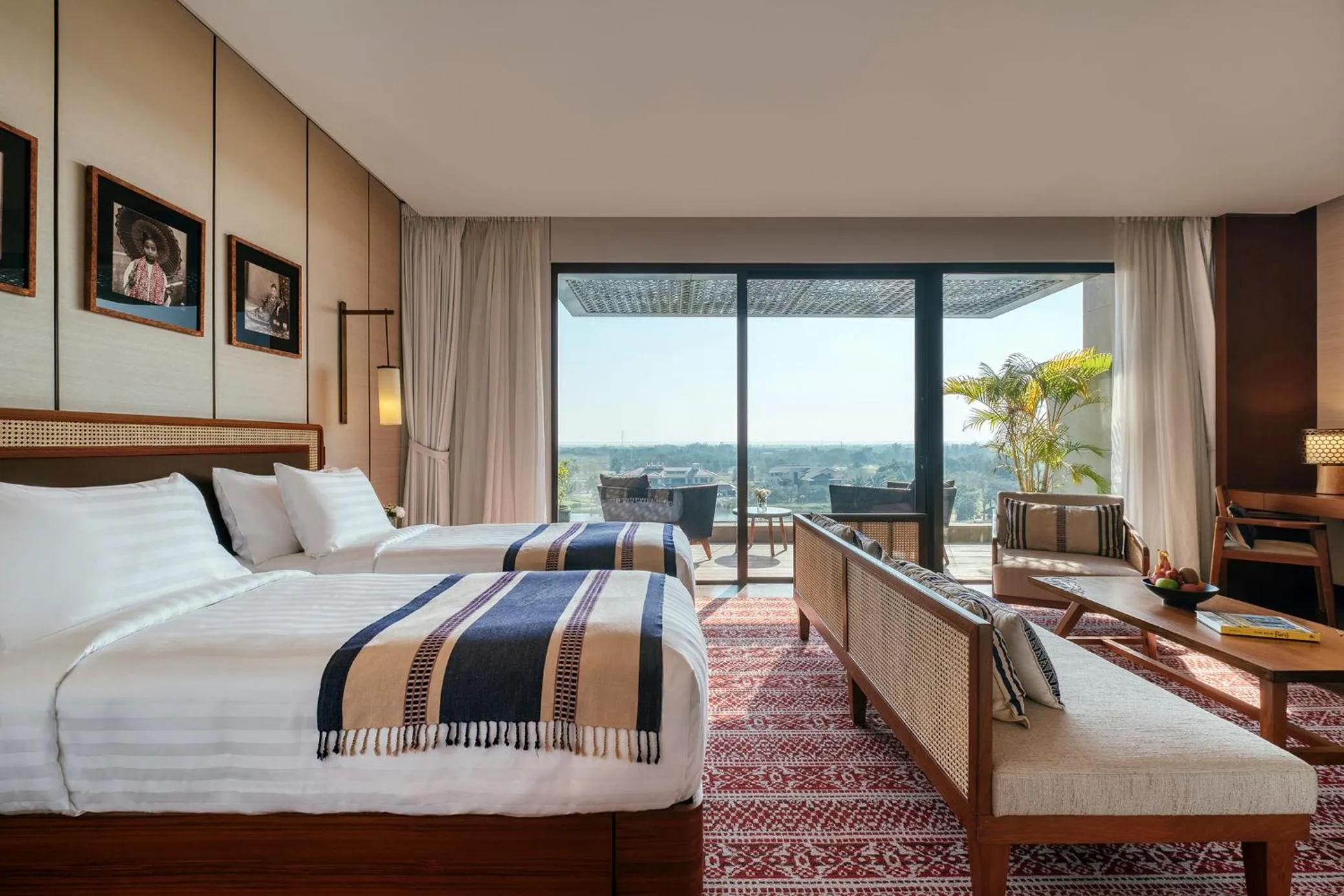 Bedroom, Bed in Awei Metta (Yangon)