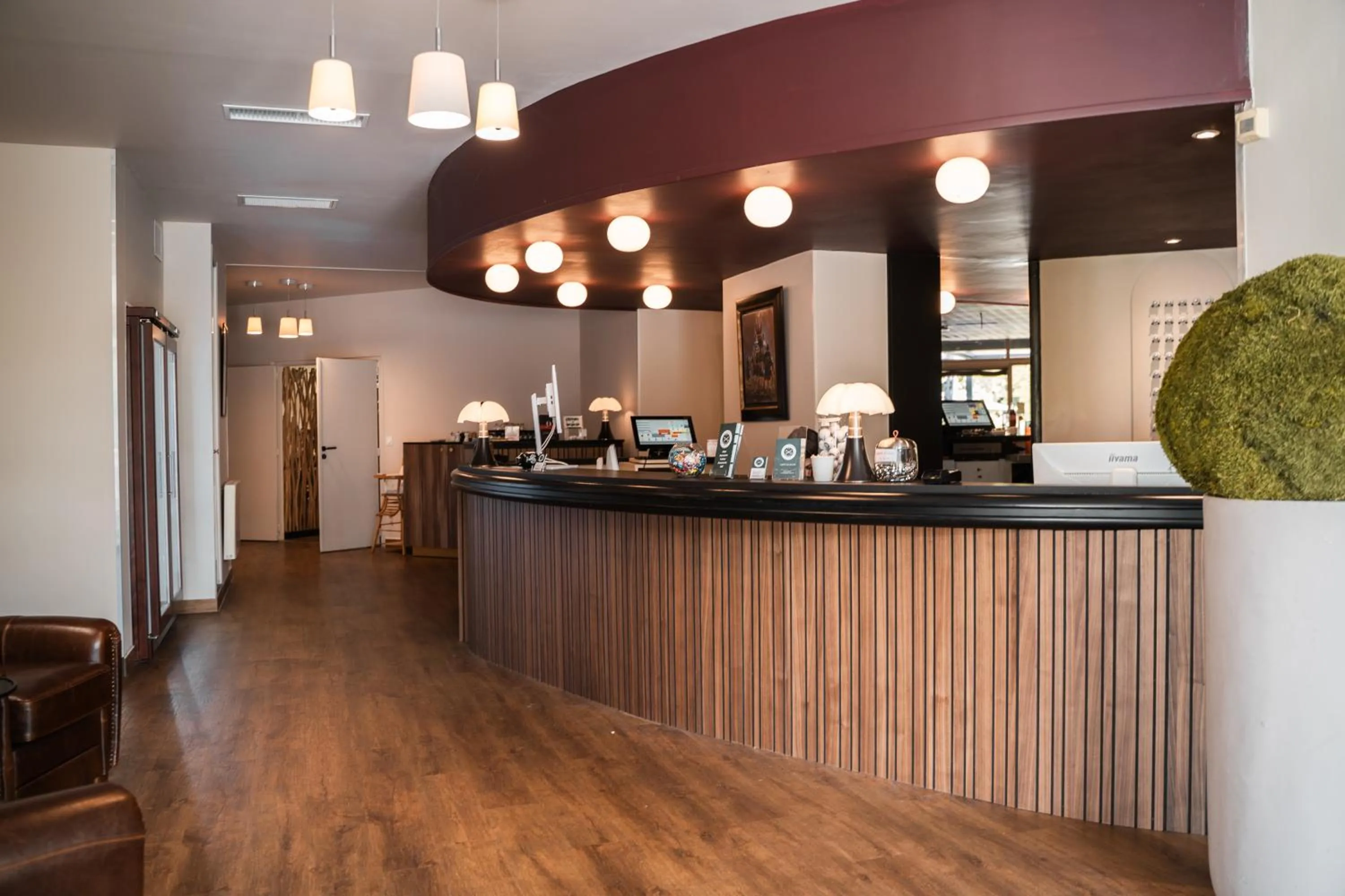 Lobby or reception in Hôtel du Golf Saint Lazare