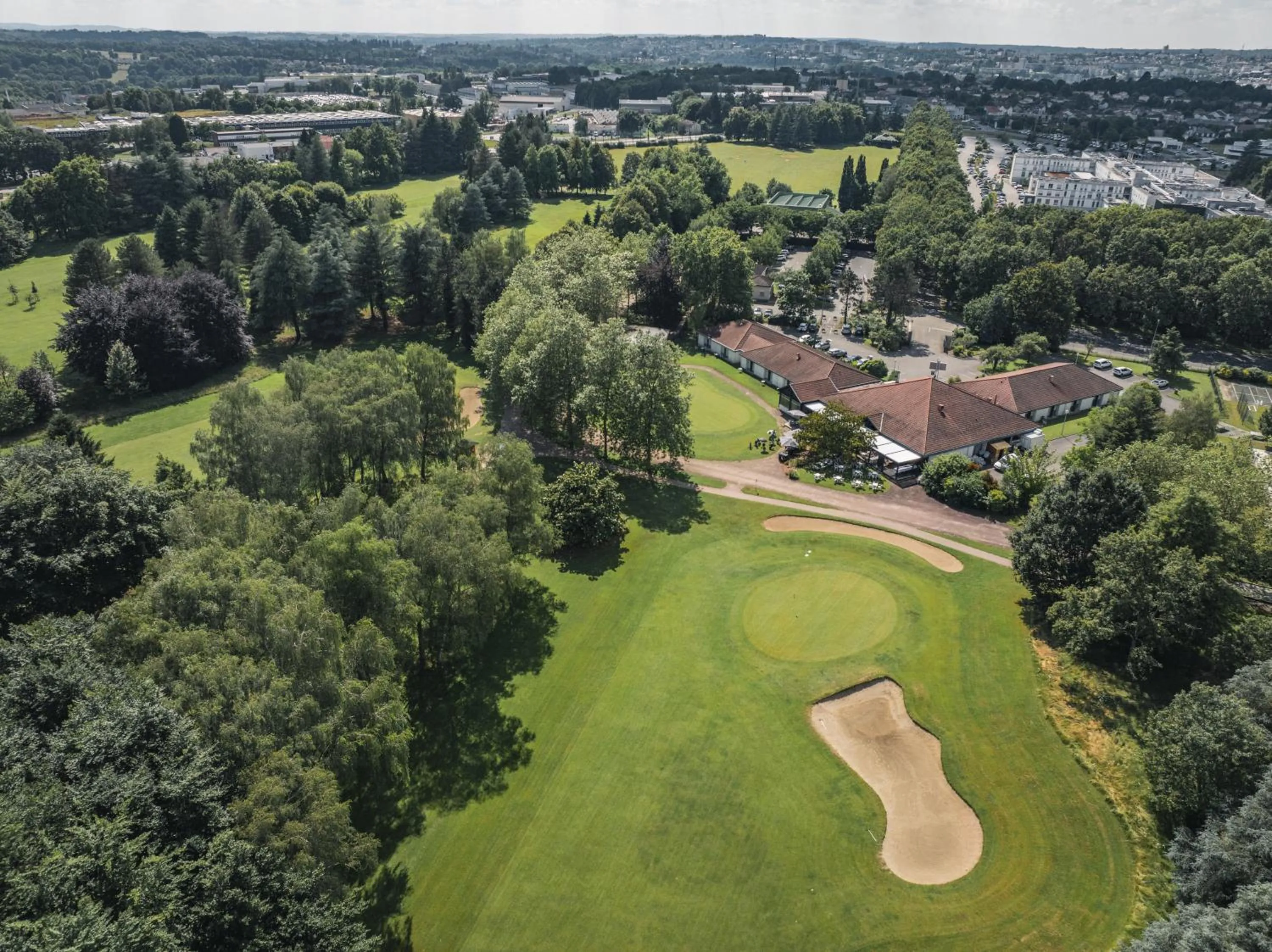 Property building in Hôtel du Golf Saint Lazare
