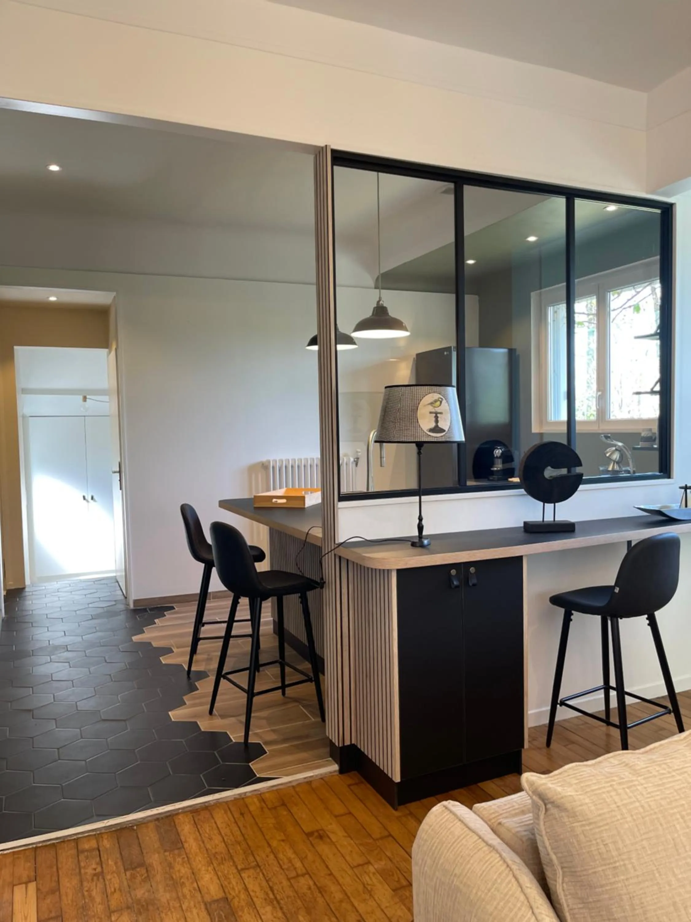 Kitchen or kitchenette in Hôtel du Golf Saint Lazare