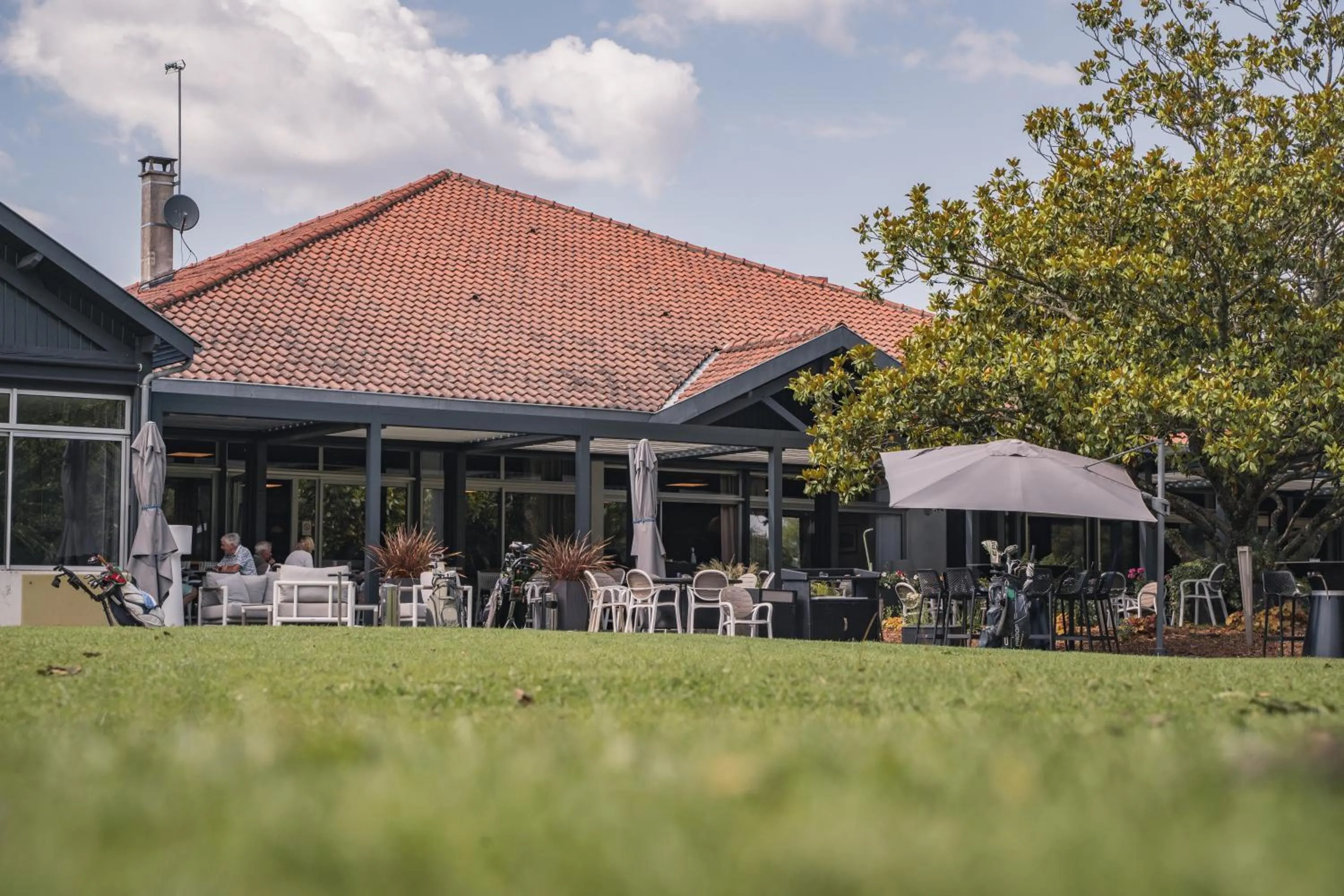Property building in Hôtel du Golf Saint Lazare