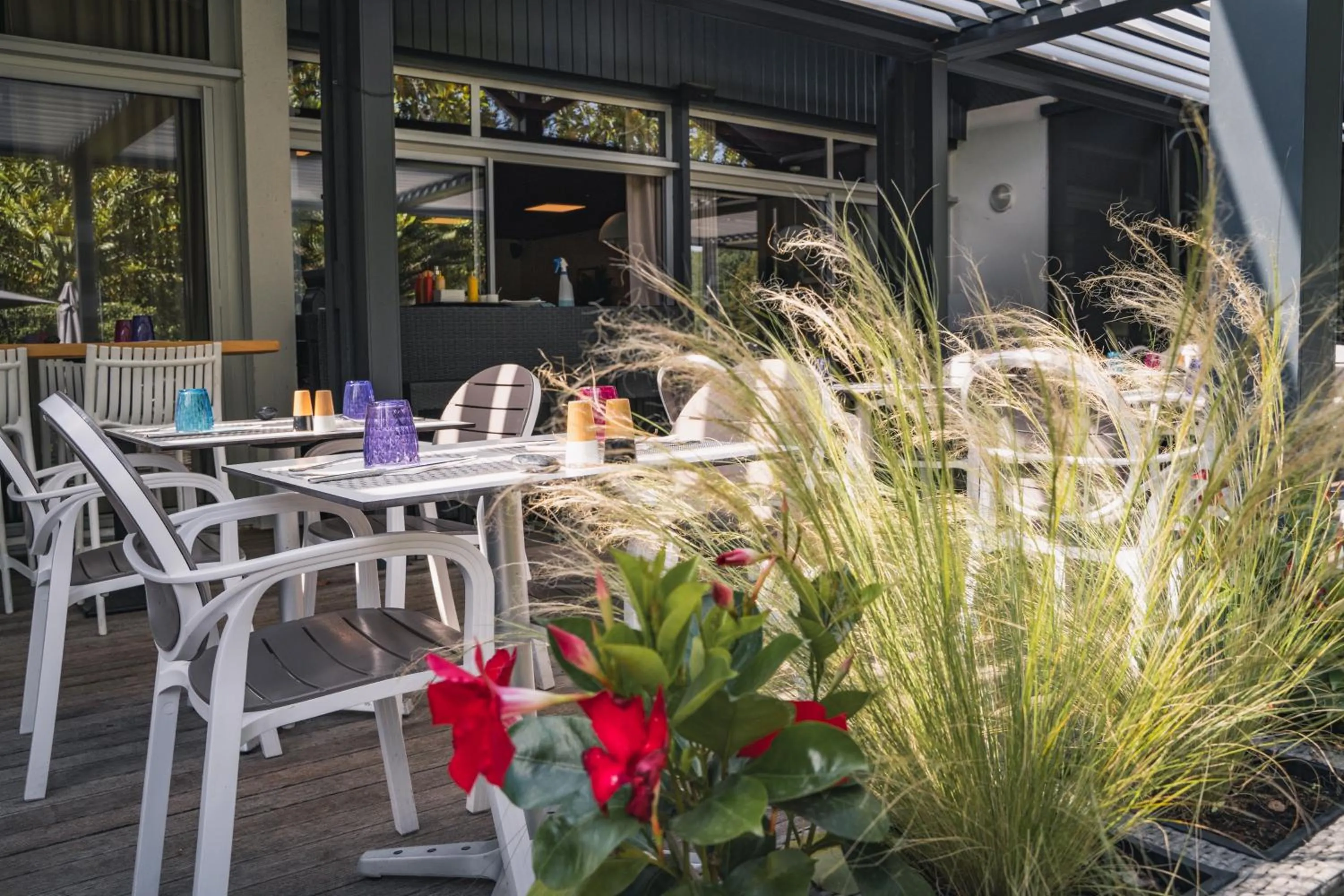 Property building in Hôtel du Golf Saint Lazare