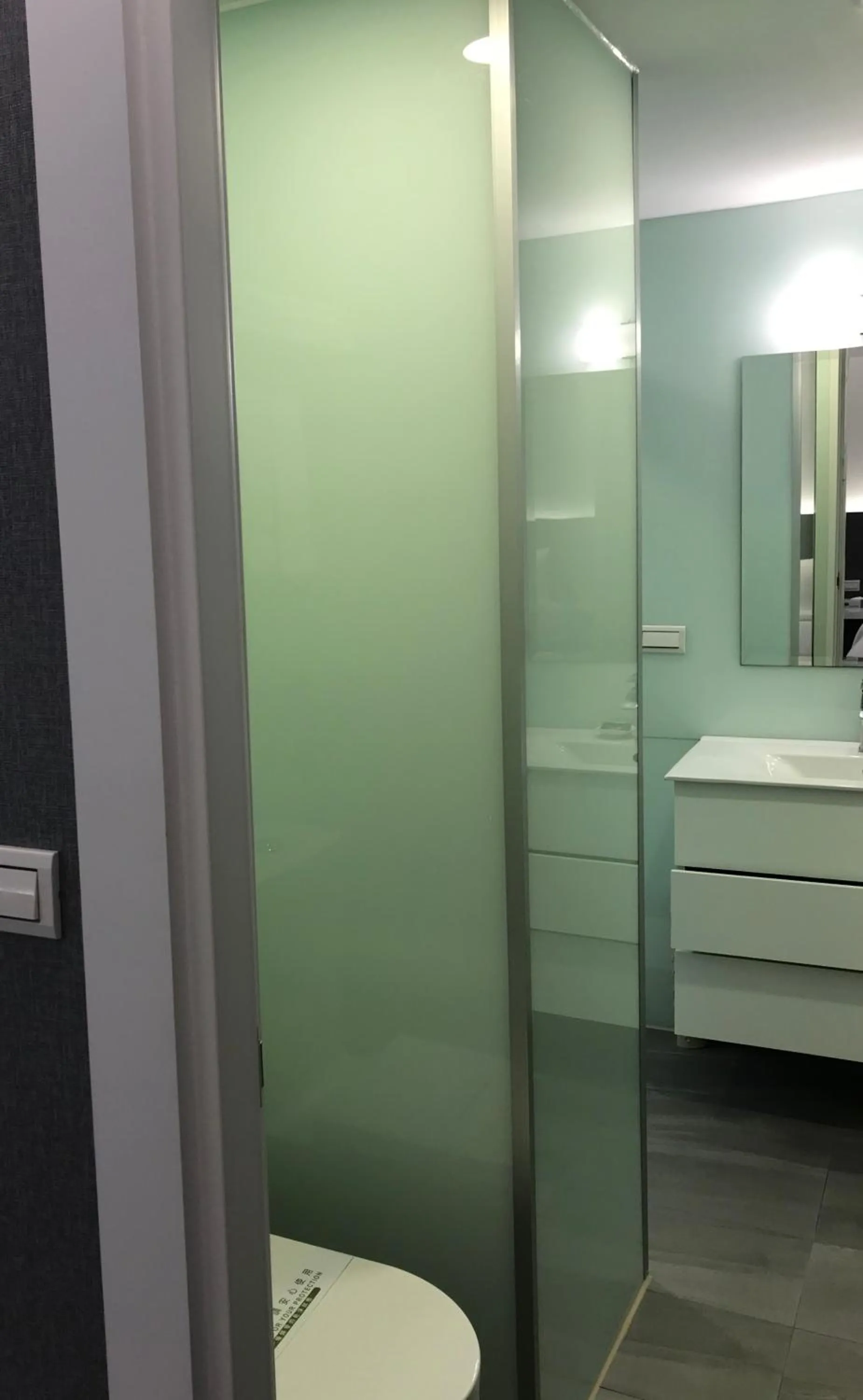 Shower in Golden Garden Hotel