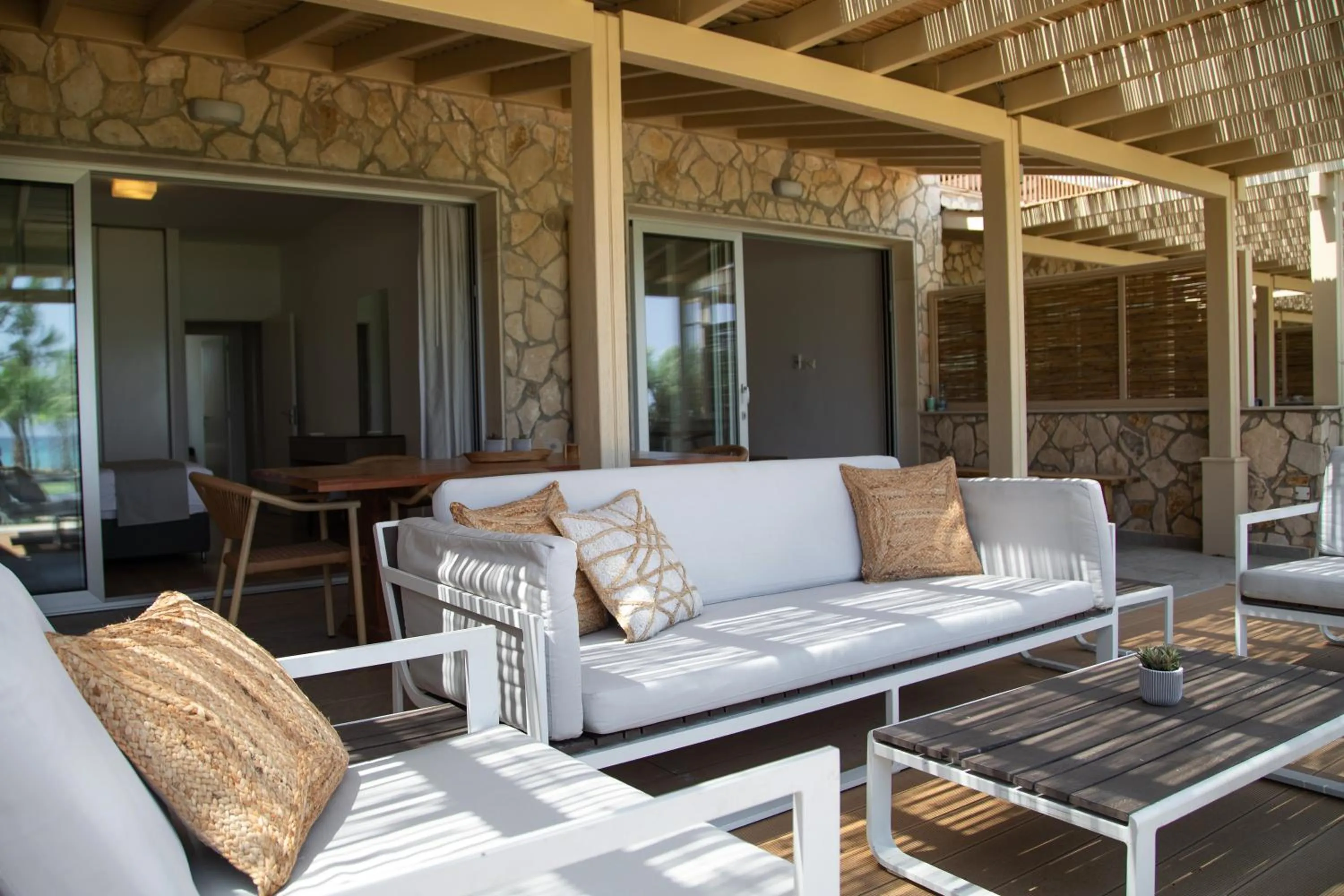 Elya Beach Luxury Suites