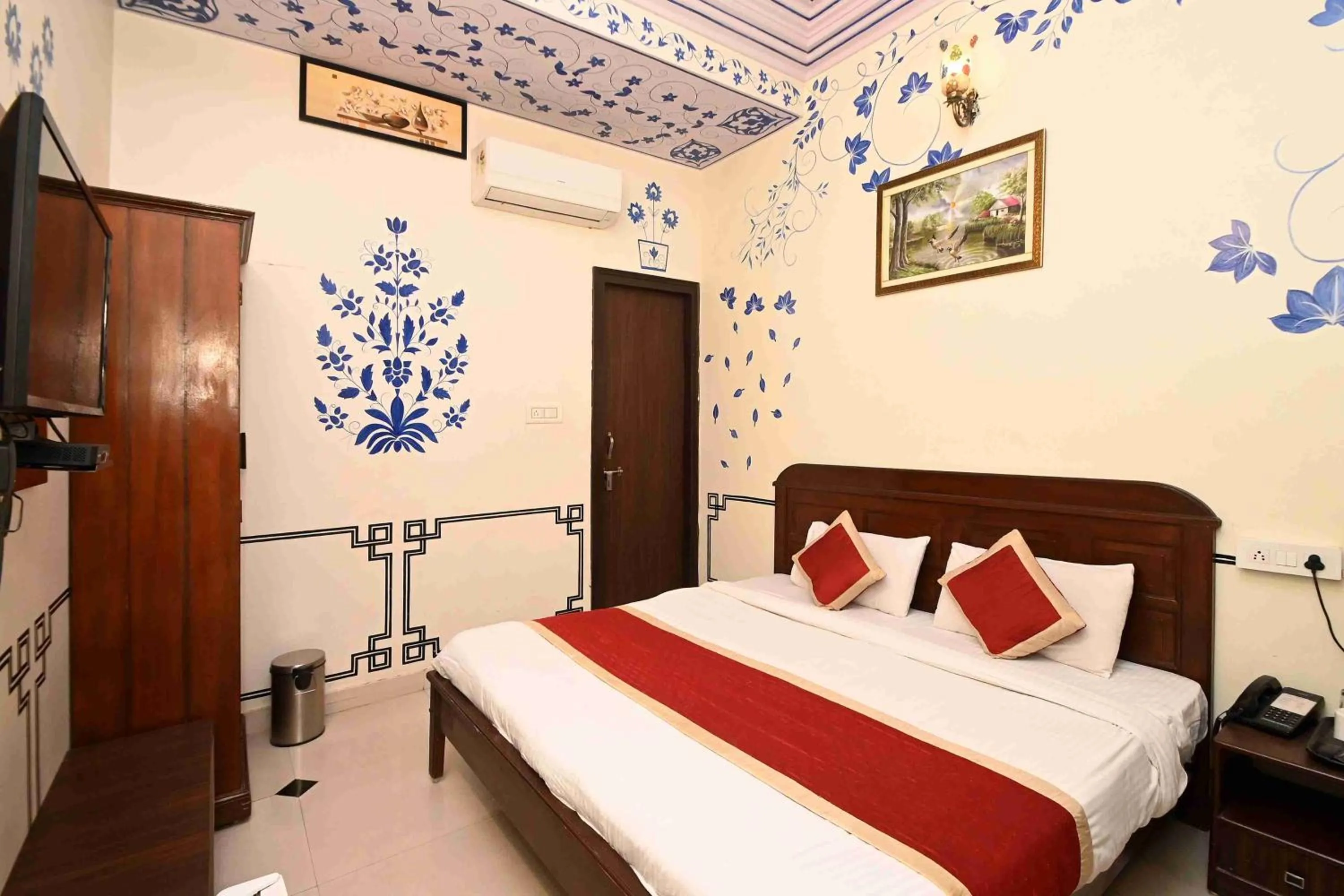 Bed in Virasat Mahal Heritage Hotel-Jaipur City Center