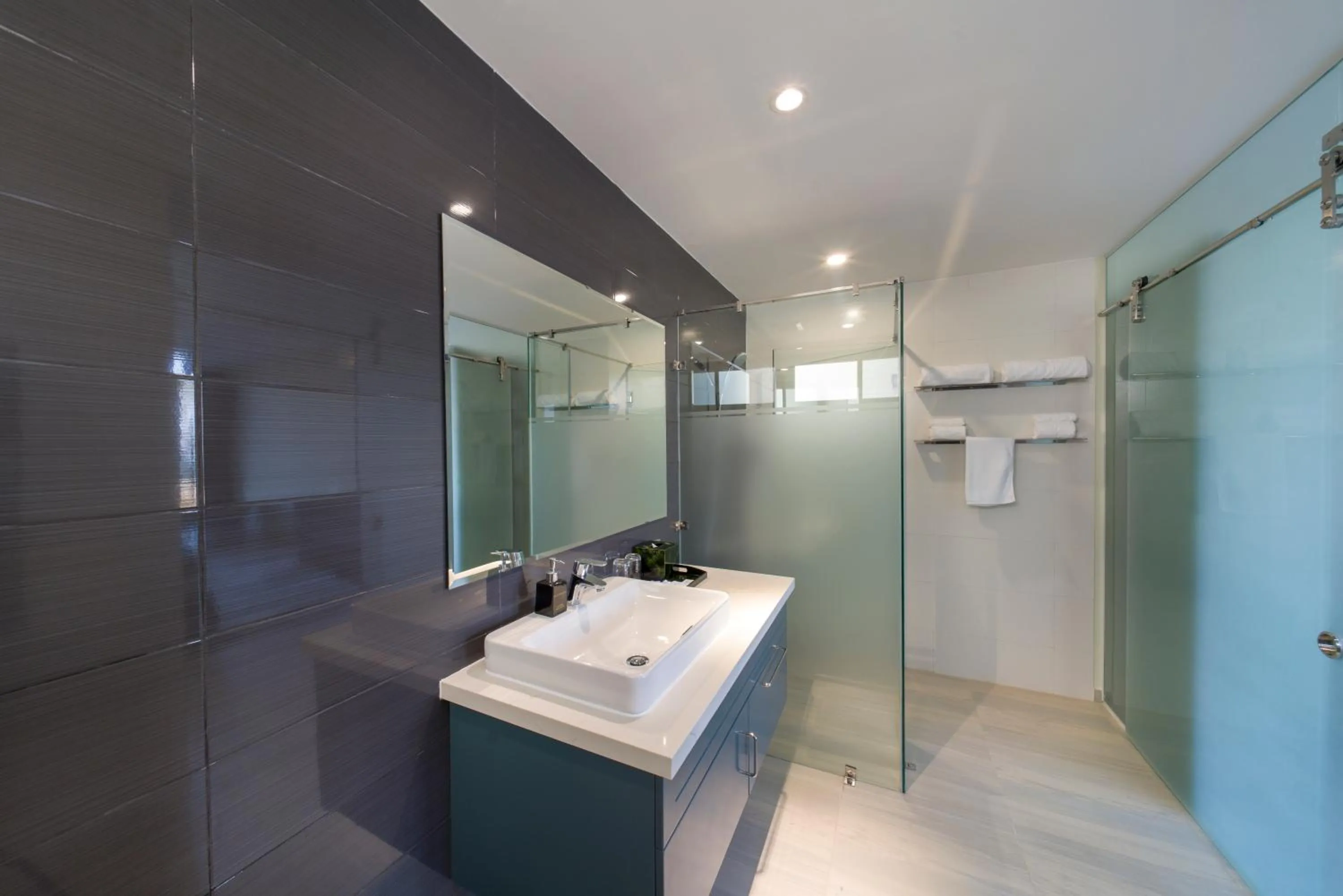 Shower in Beach Haven Suites Hội An Apartment