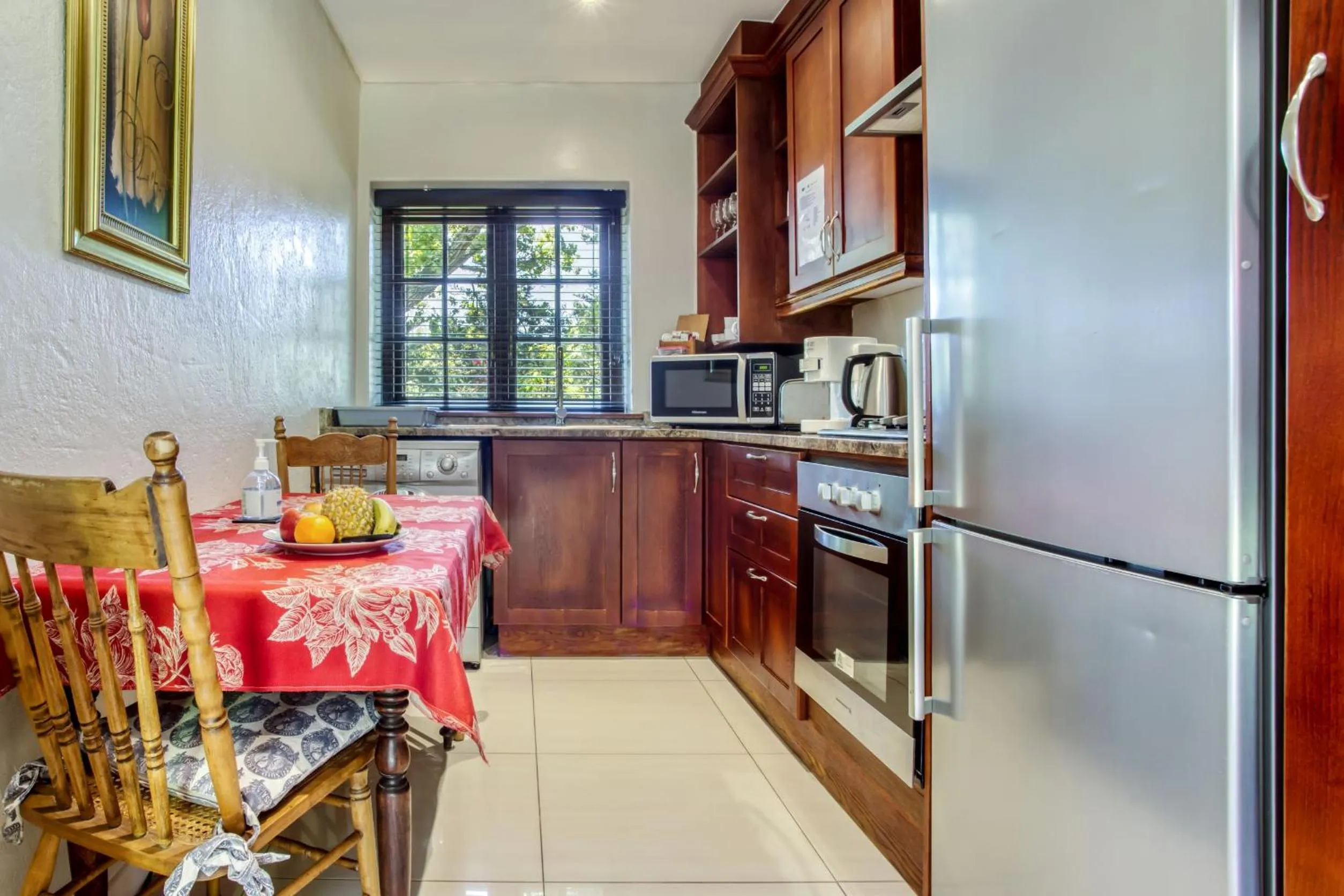 Kitchen or kitchenette in Vredenburg Manor House