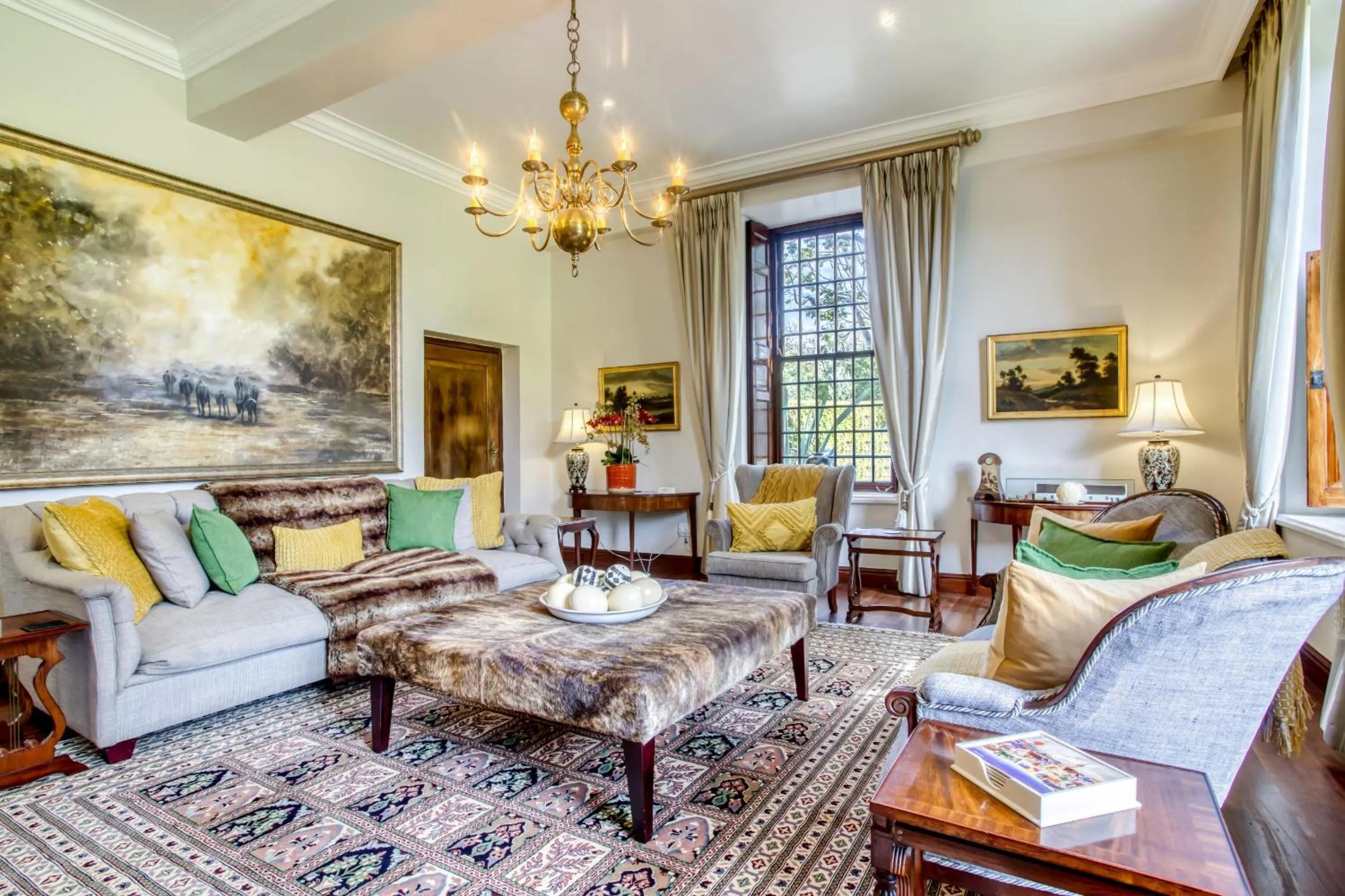 Living room in Vredenburg Manor House