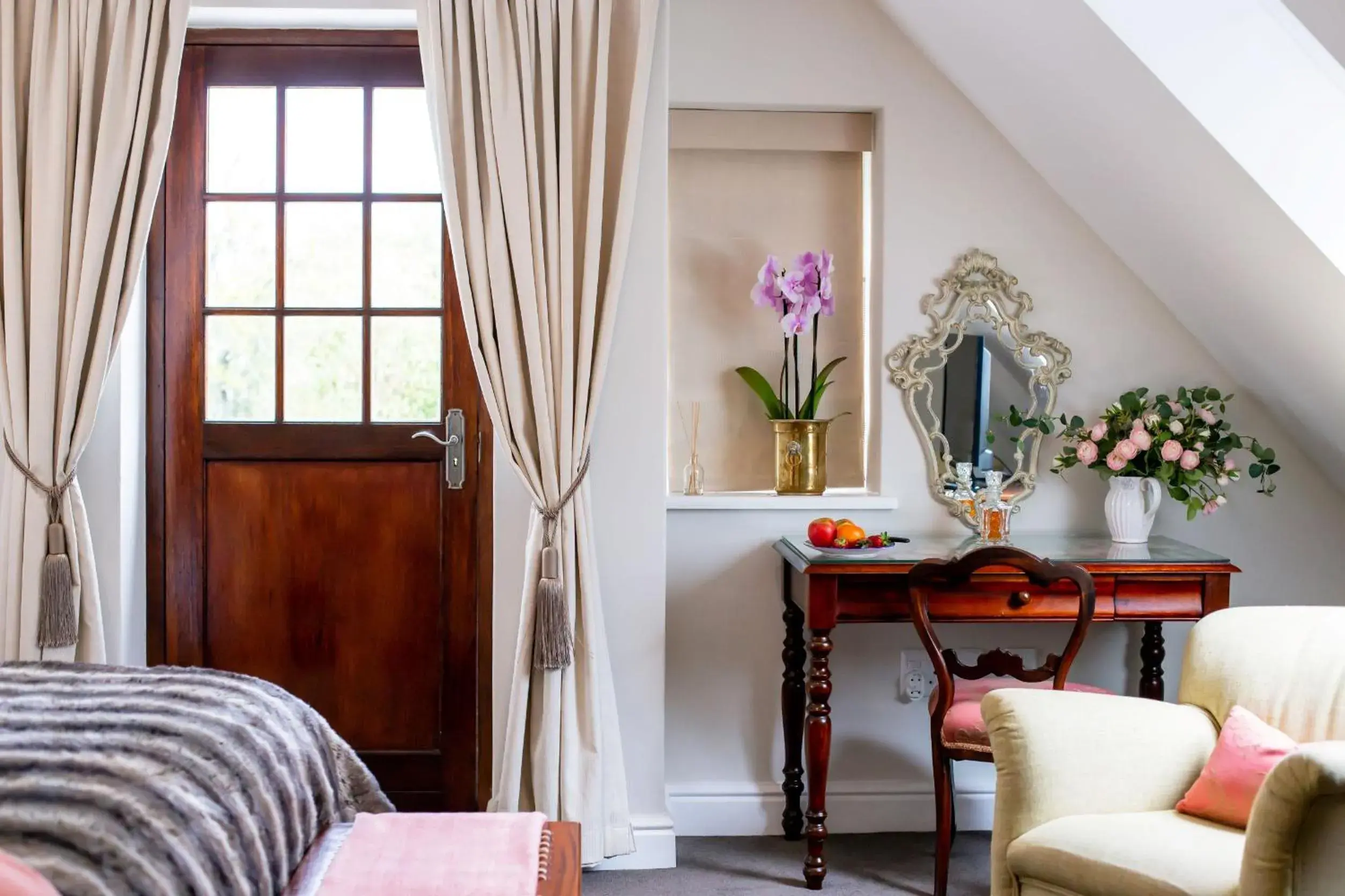 Double Room with Garden View - single occupancy in Vredenburg Manor House Double Room with Garden View - single occupancy in Vredenburg Manor House