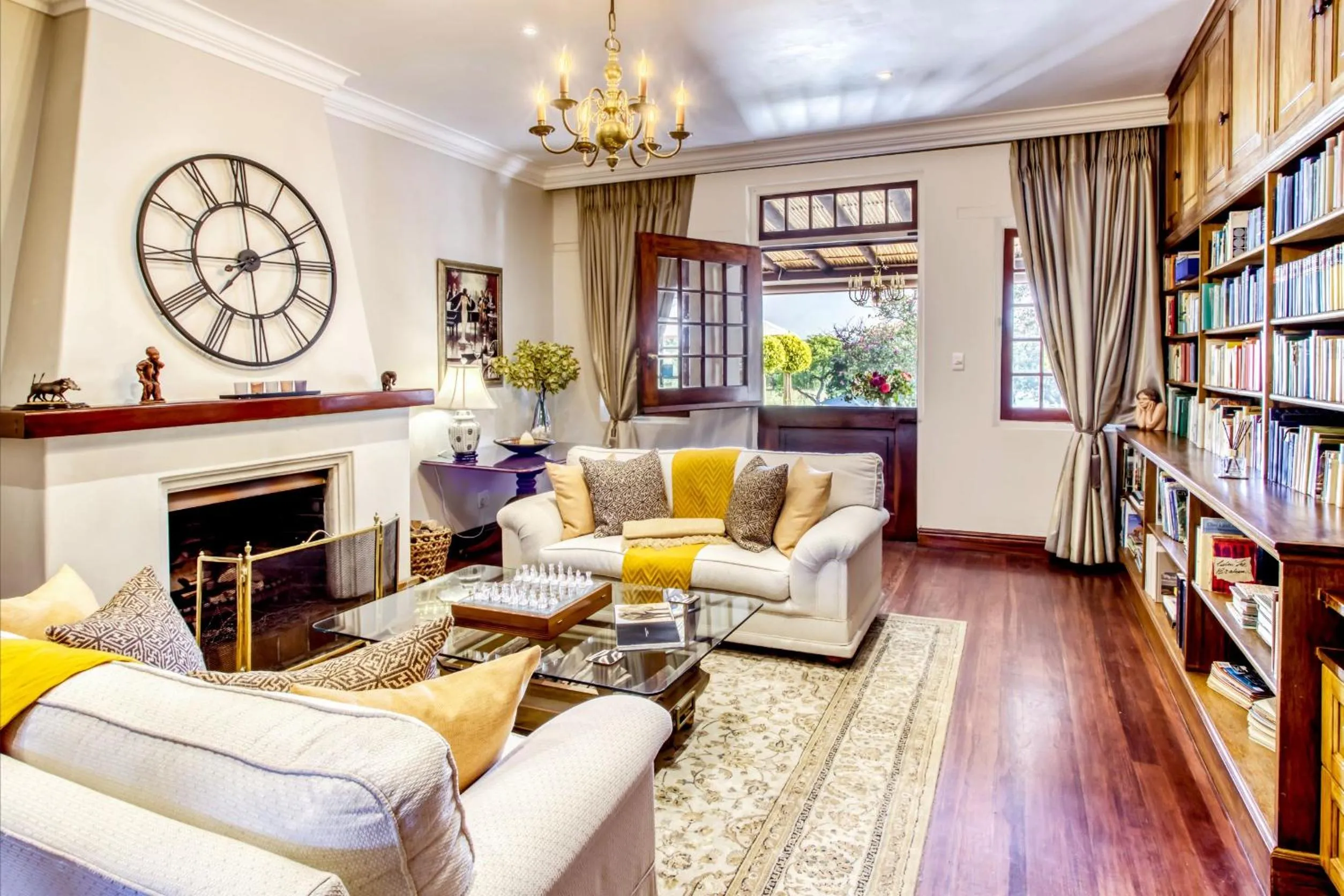 Library in Vredenburg Manor House