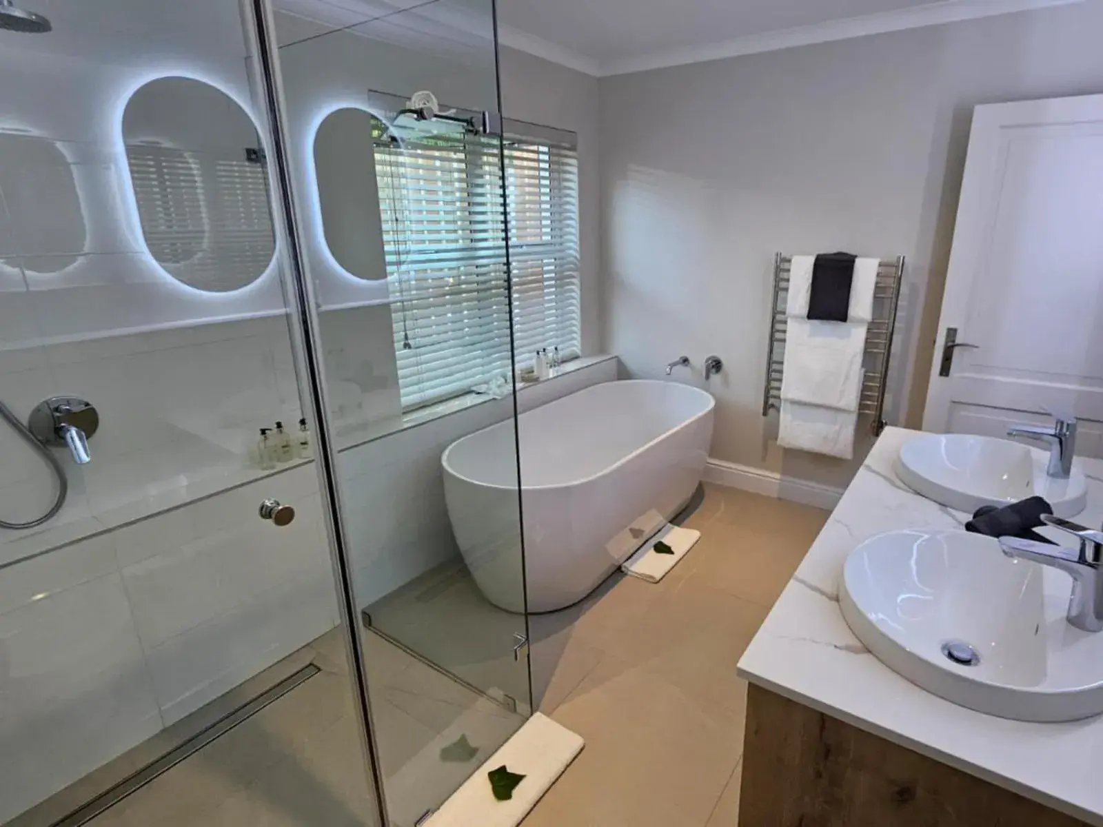 Suite with Terrace - single occupancy in Vredenburg Manor House Suite with Terrace - single occupancy in Vredenburg Manor House