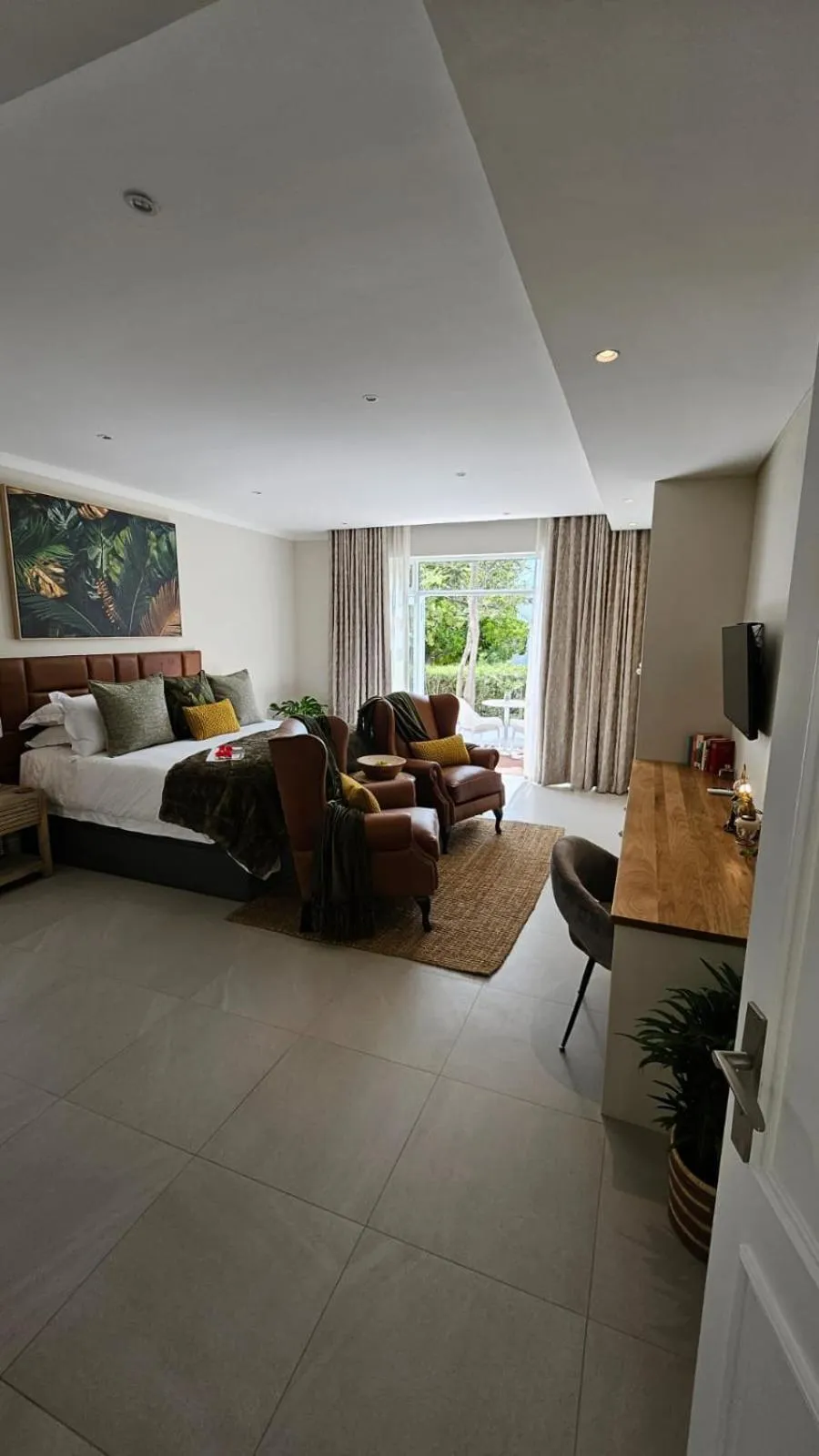 Photo of the whole room, Bed in Vredenburg Manor House