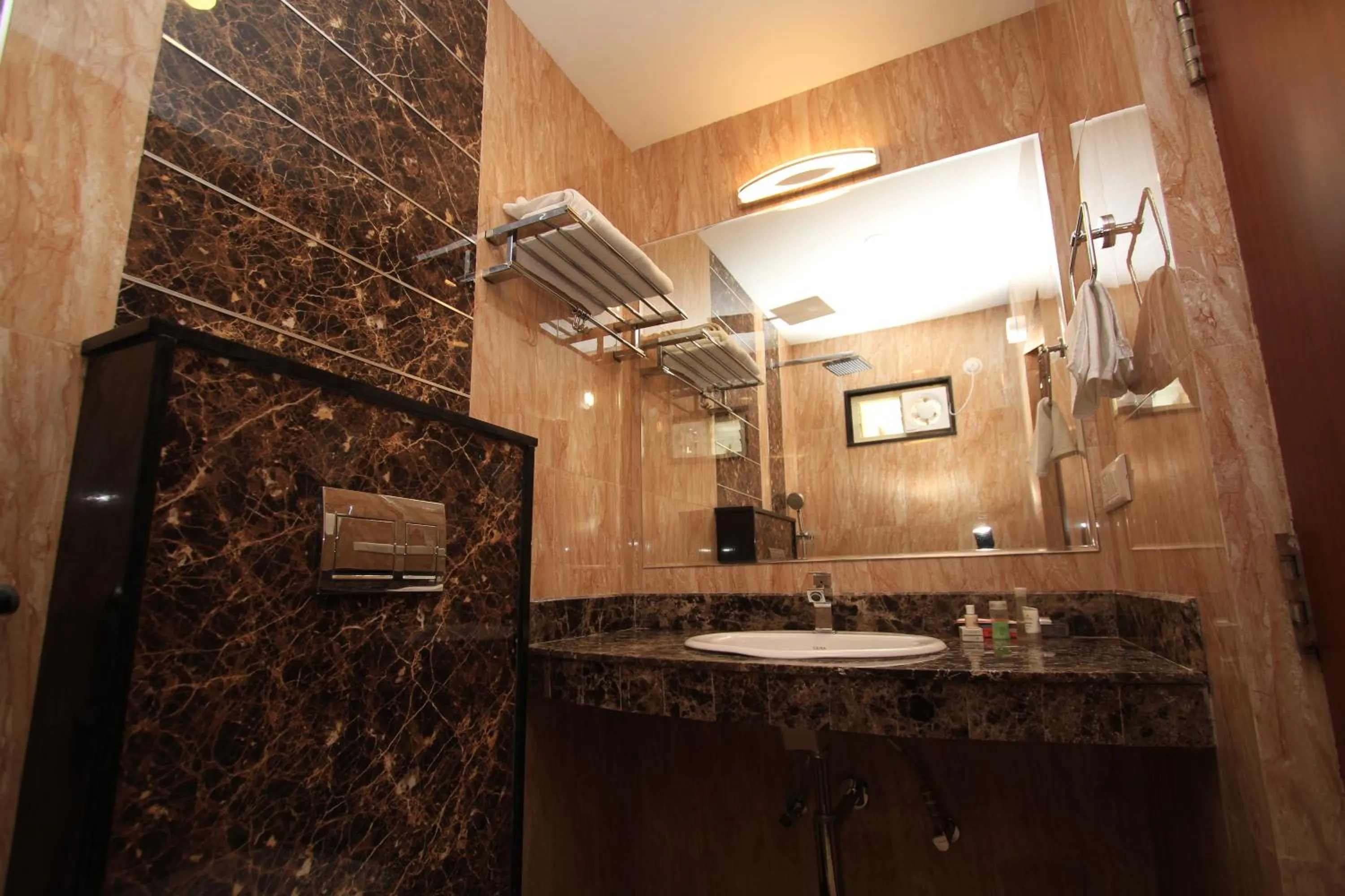 Hotel Noor Empire International Kormangala