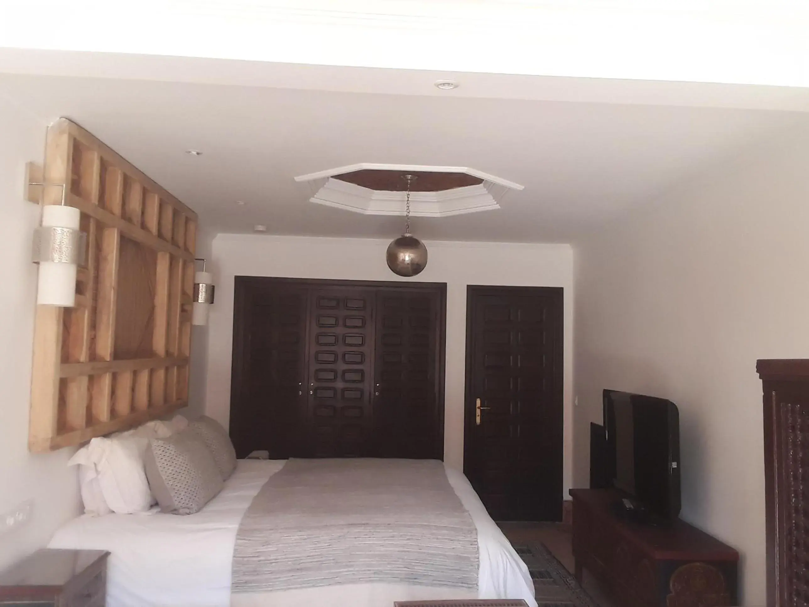 Superior Double or Twin Room in Domaine de la Roseraie Resort Superior Double or Twin Room in Domaine de la Roseraie Resort