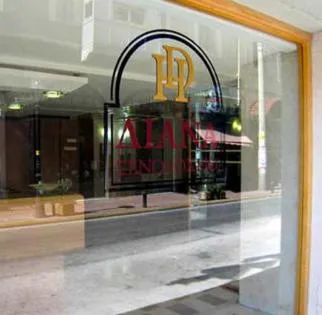 Facade/entrance in Diana Hotel