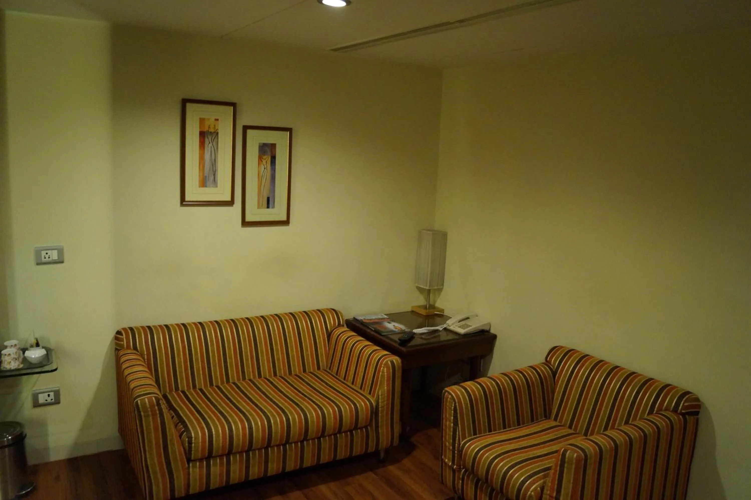 Living room in The President Hotel