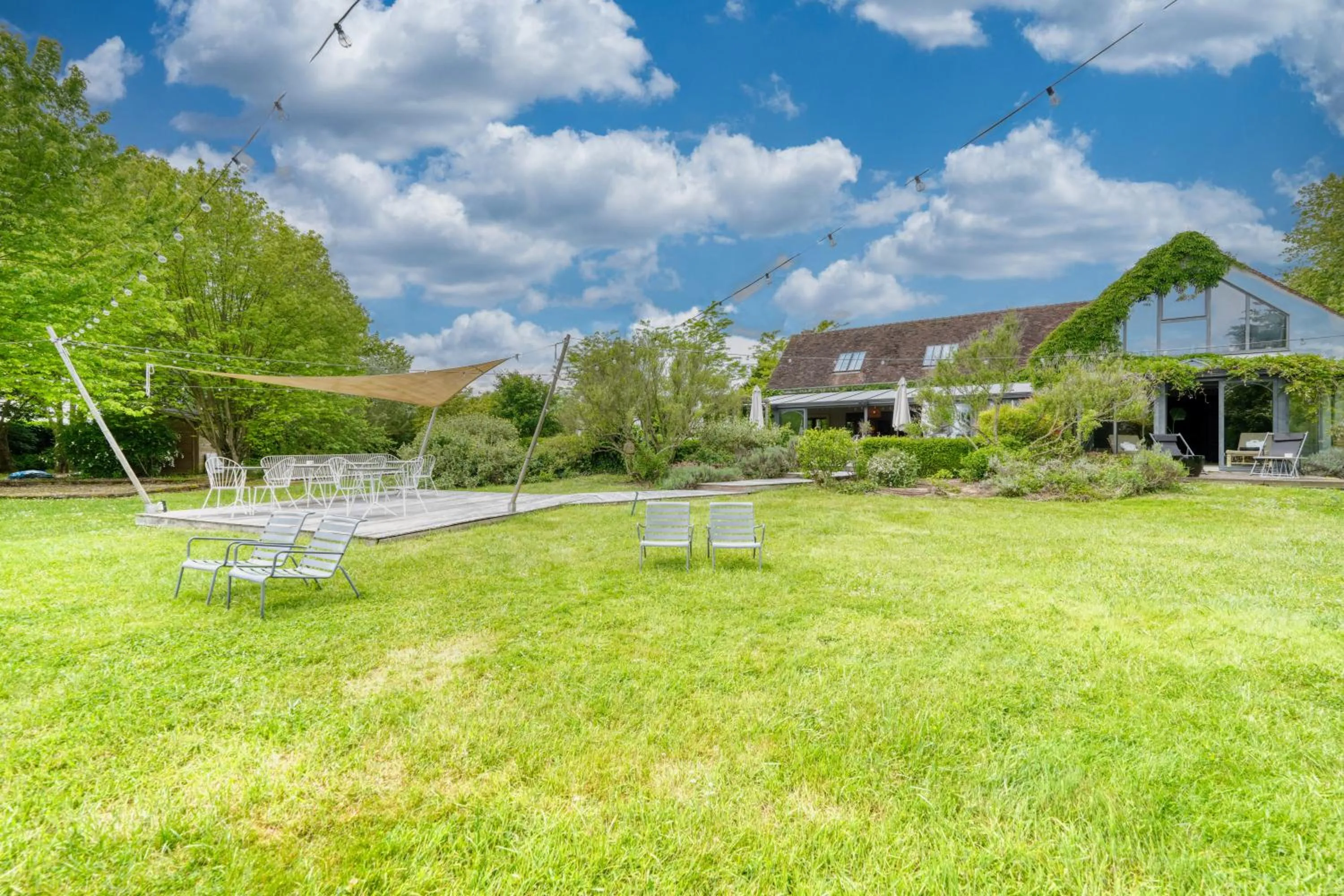 Garden in Domaine de Bellevue - Restaurant & Spa