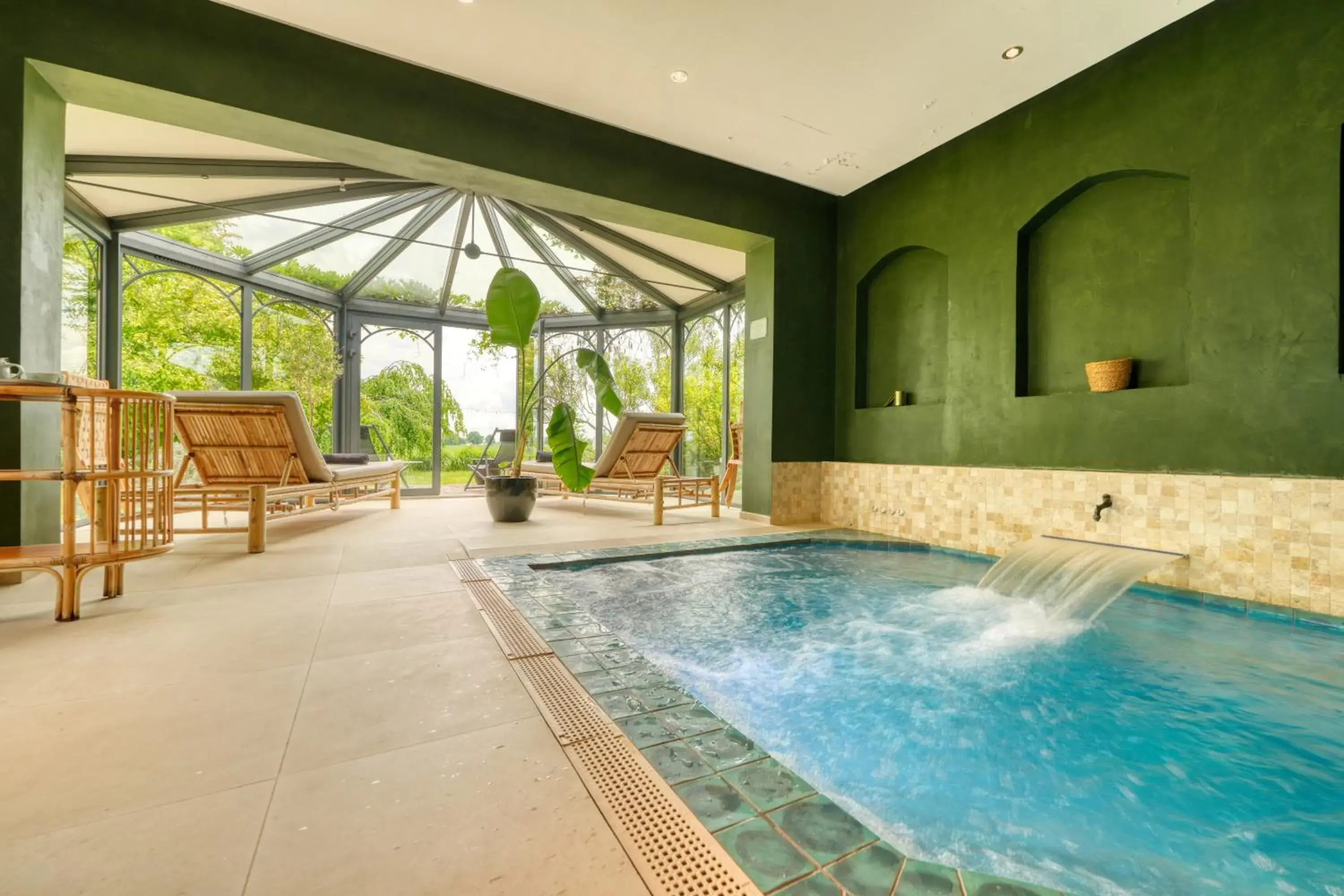 Deluxe Suite (3-4 Adults) with Private Terrasse in Domaine de Bellevue - Restaurant & Spa Deluxe Suite (3-4 Adults) with Private Terrasse in Domaine de Bellevue - Restaurant & Spa