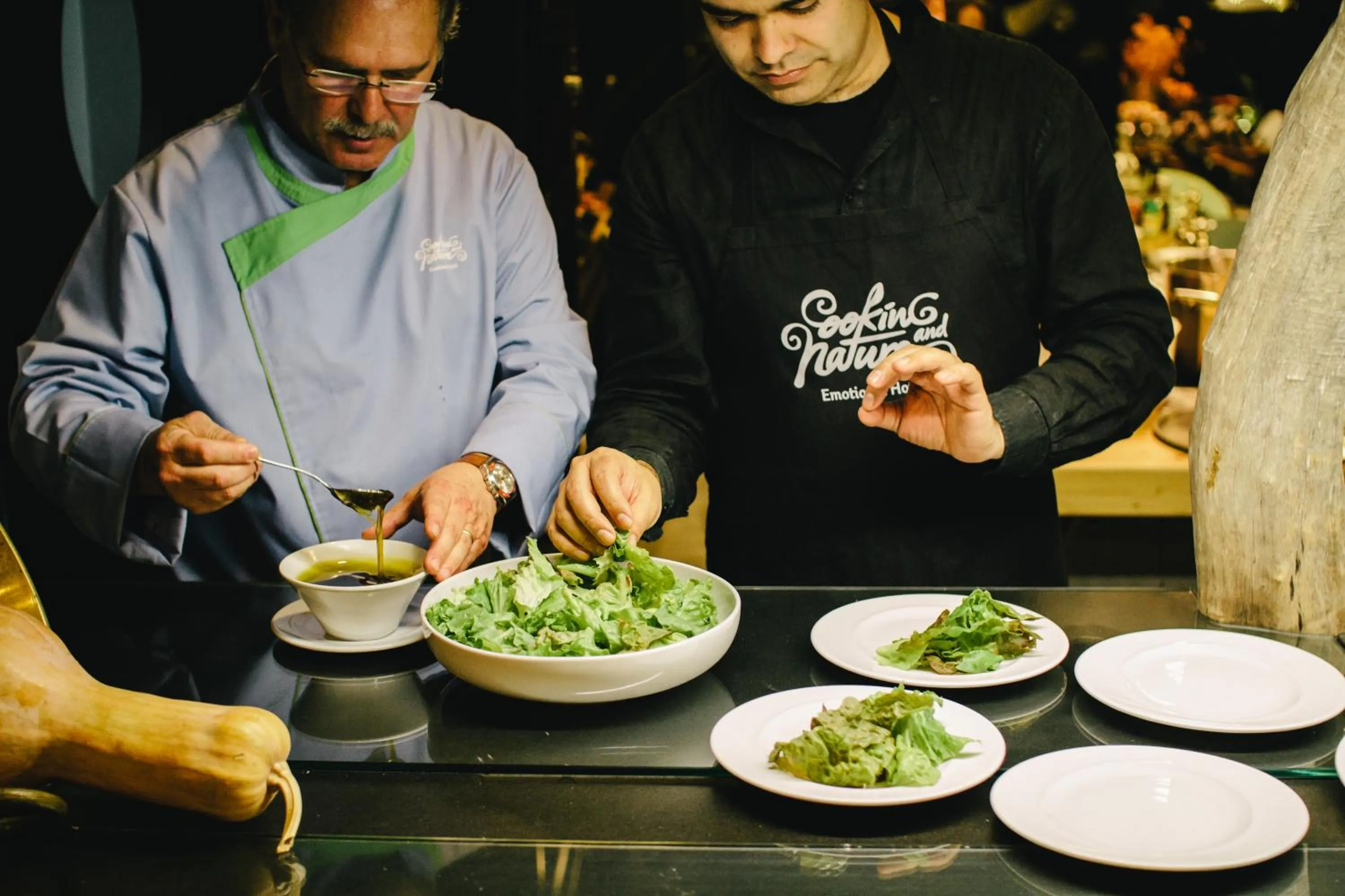 Restaurant/places to eat in Cooking and Nature - Emotional Hotel