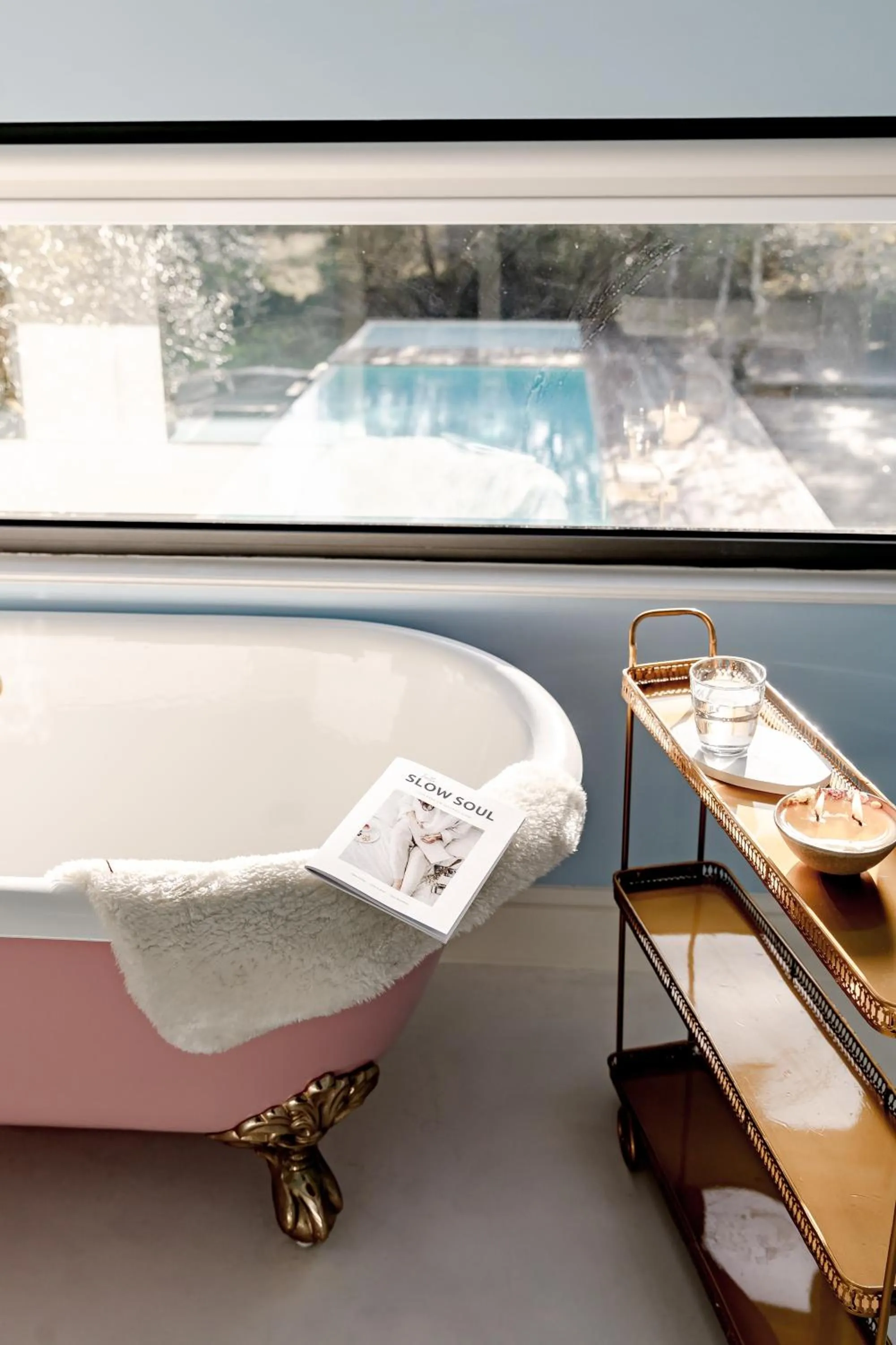 Bath in Cooking and Nature - Emotional Hotel