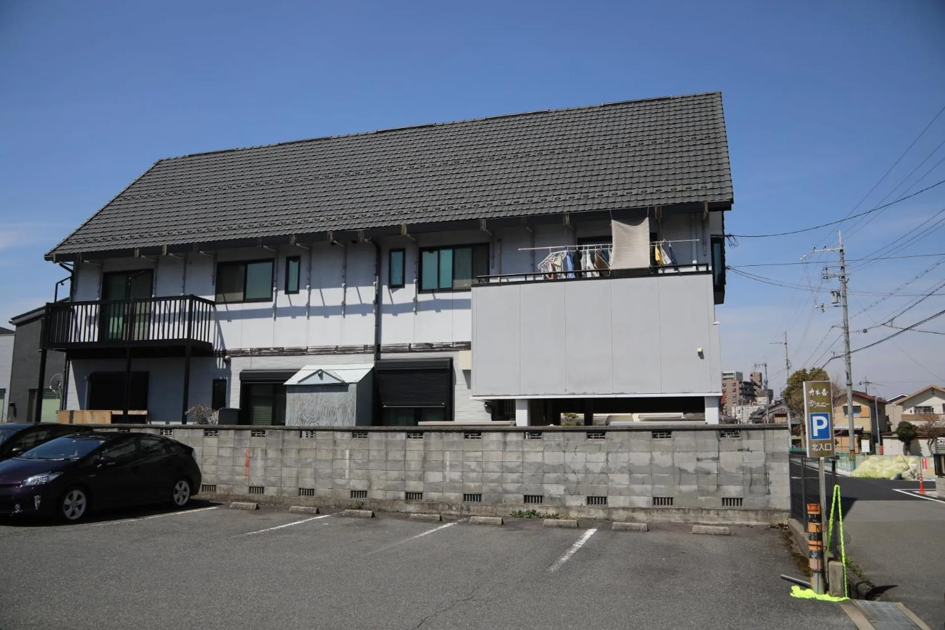 Facade/entrance in Stay Omihachiman Ekimae Inn