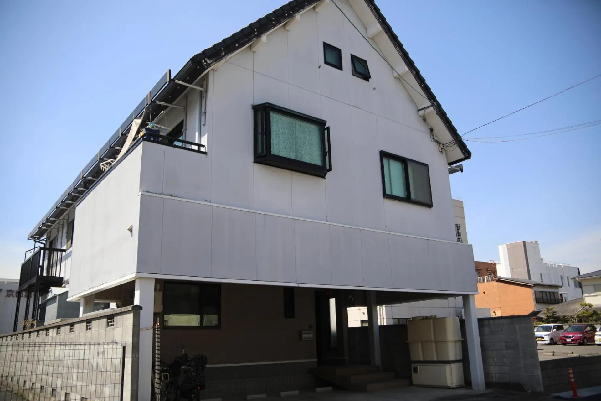 Facade/entrance in Stay Omihachiman Ekimae Inn