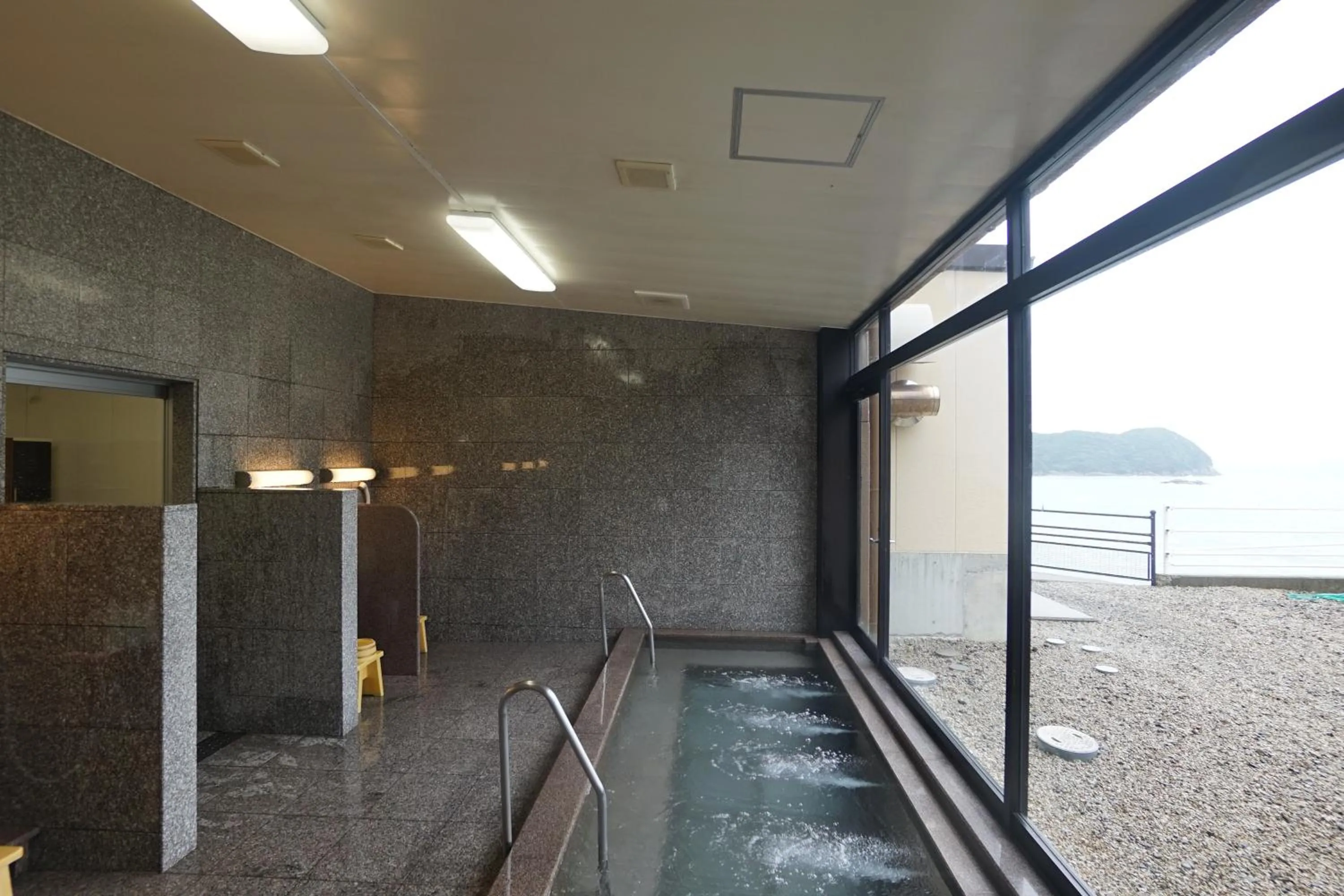 Public Bath in Hotel Nami