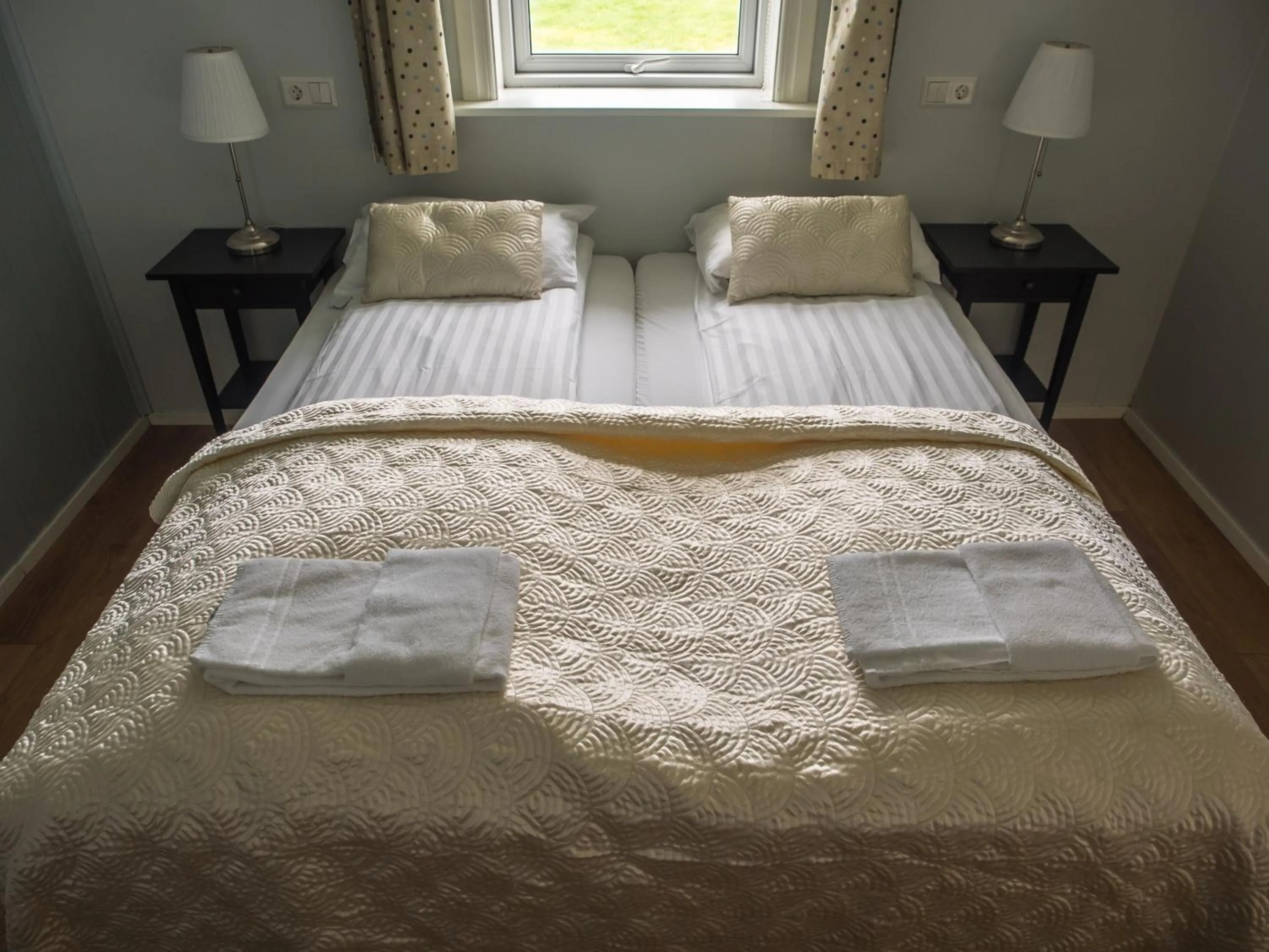 Bed in Hali Country Hotel