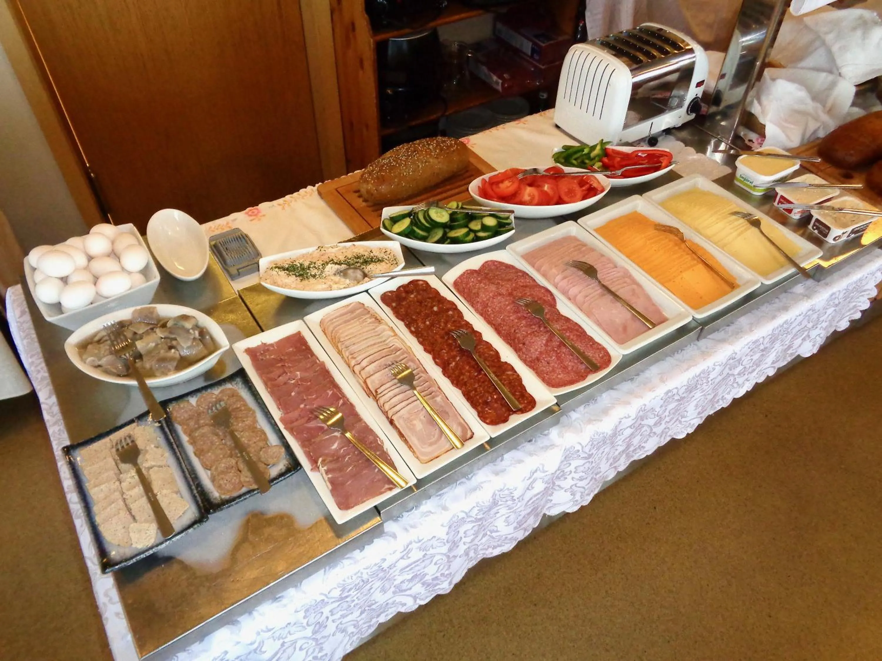 Buffet breakfast in Hali Country Hotel