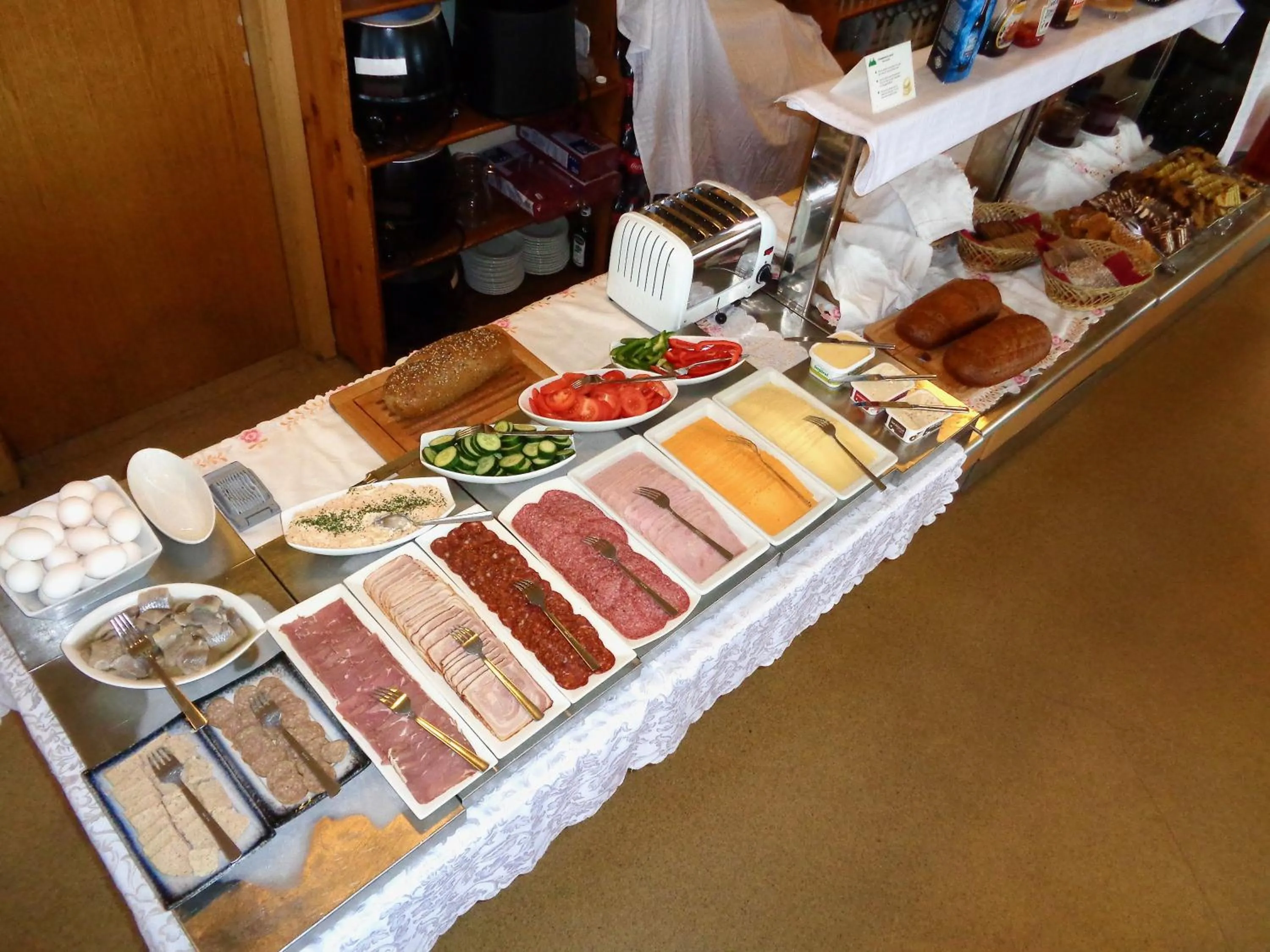 Buffet breakfast in Hali Country Hotel