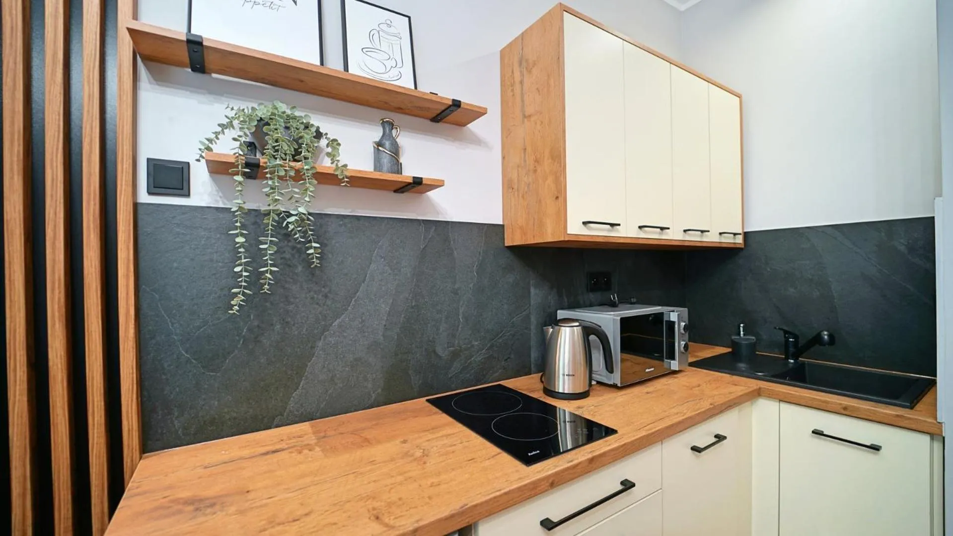 Kitchen or kitchenette in Apartamenty EverySky - Obrońców Pokoju 1D