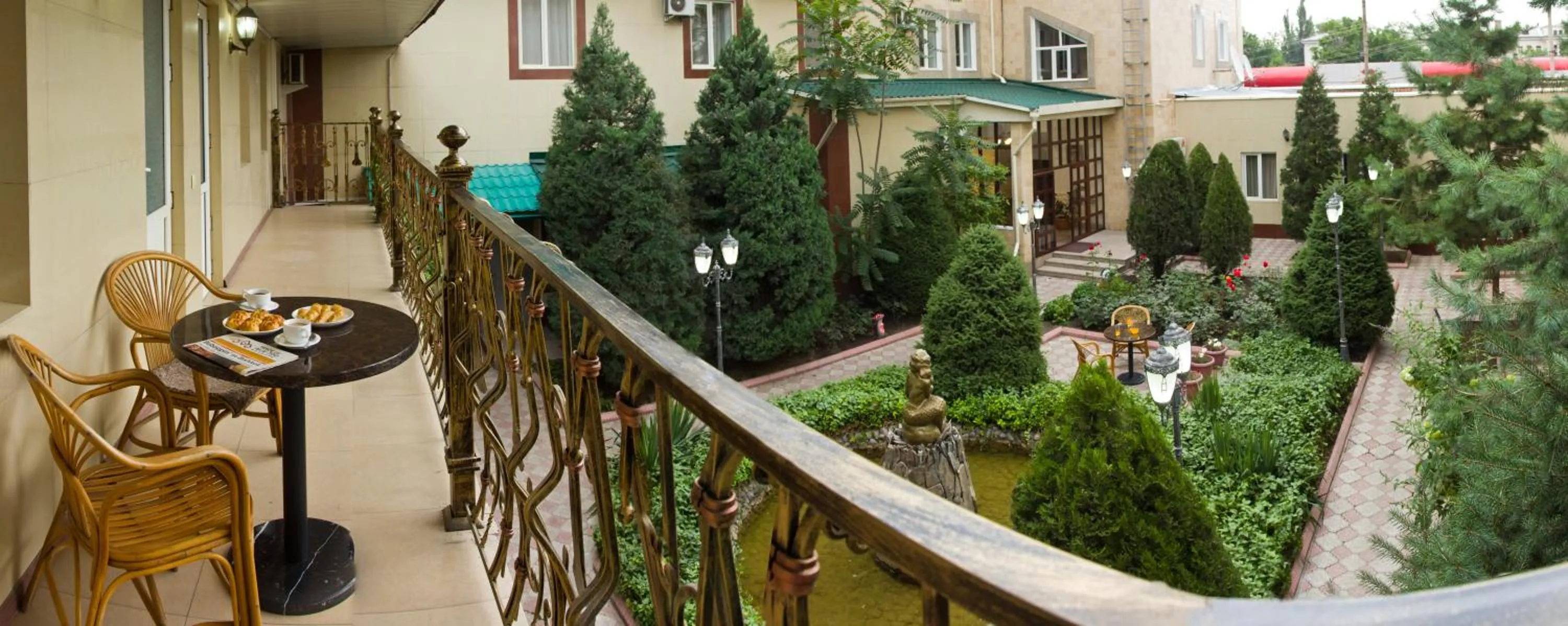 Garden in Grand Hotel