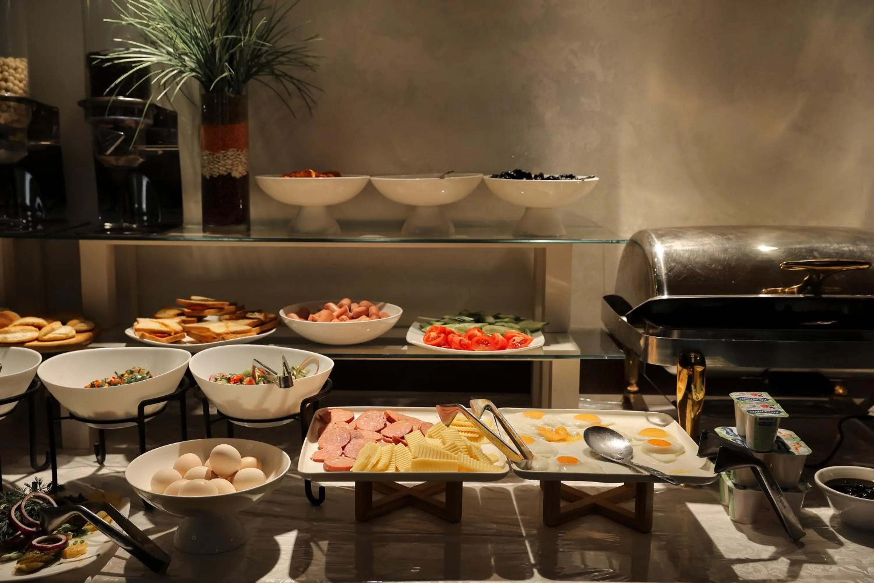 Food and drinks in Grand Hotel