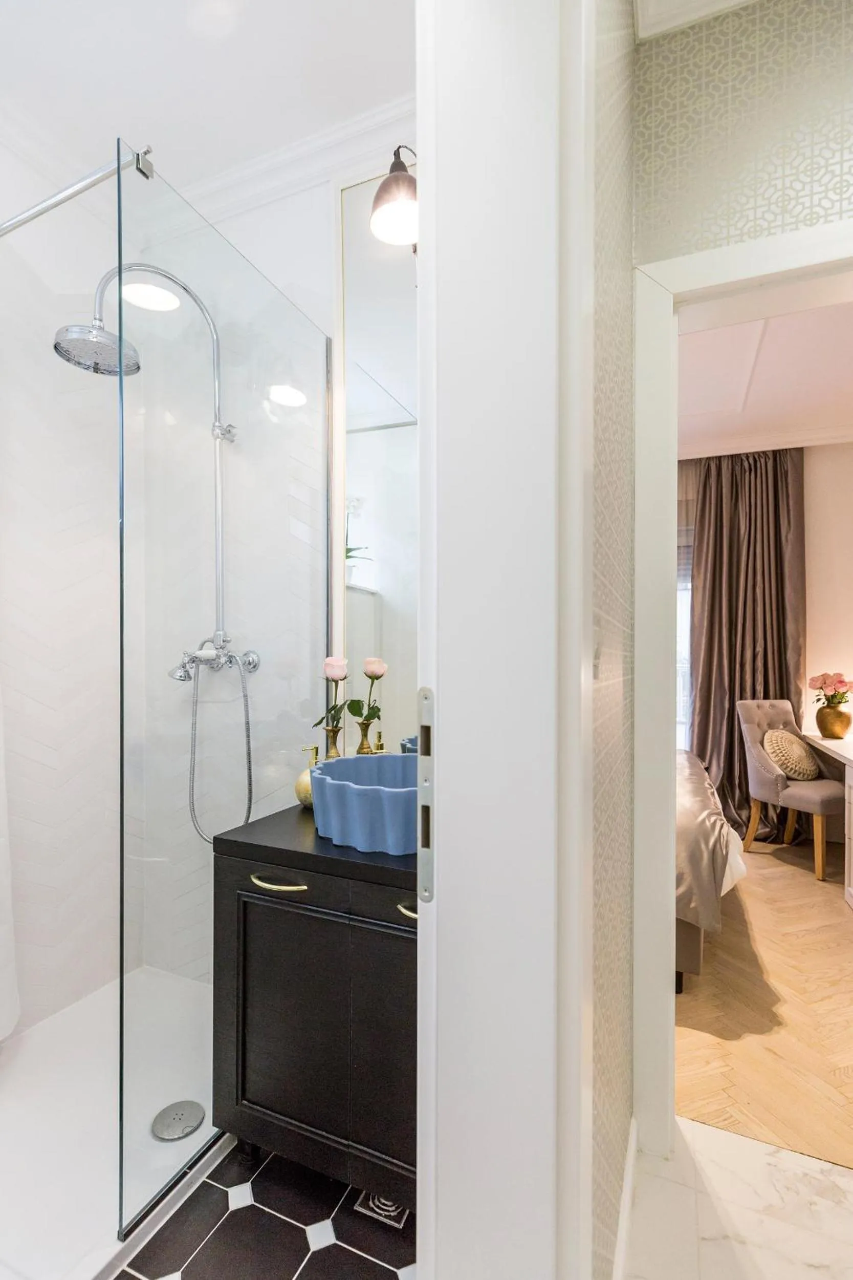 MM House - self check-in