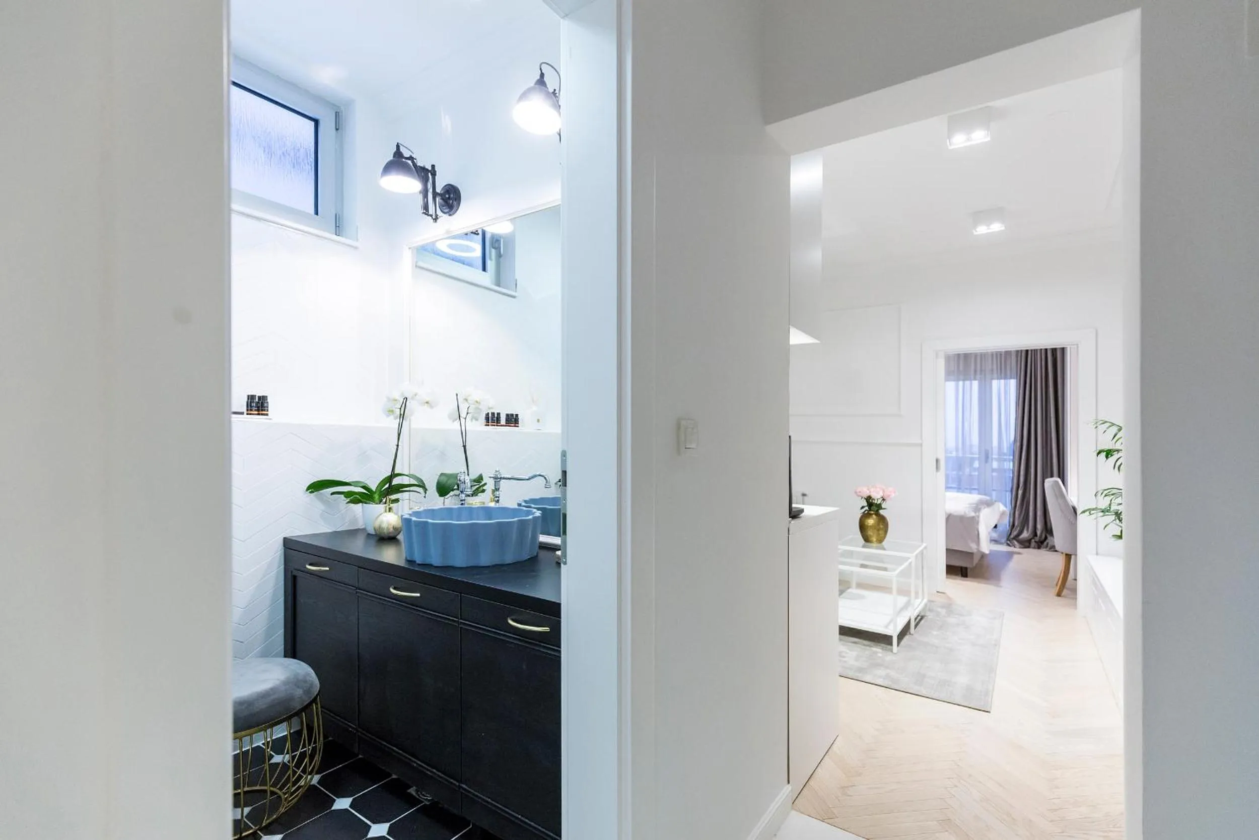 MM House - self check-in