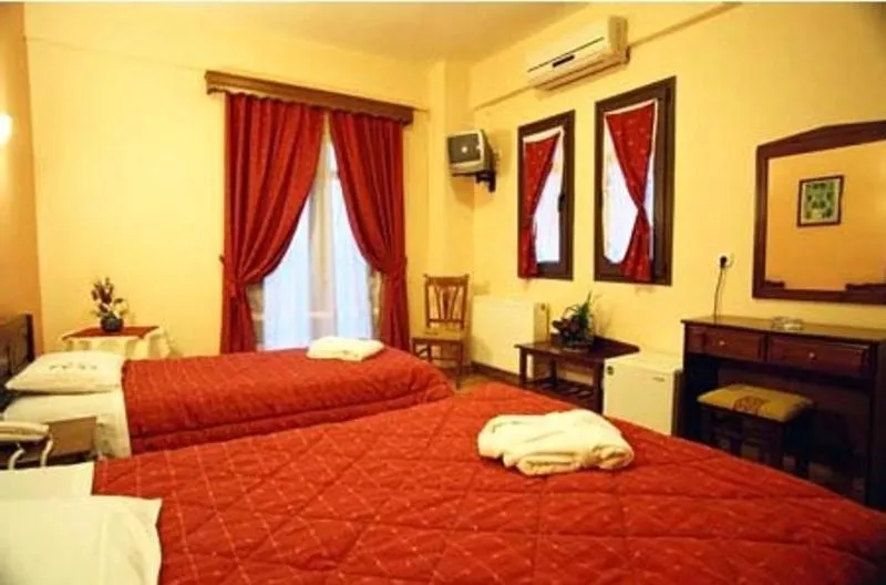 Bed in Hotel Siatista