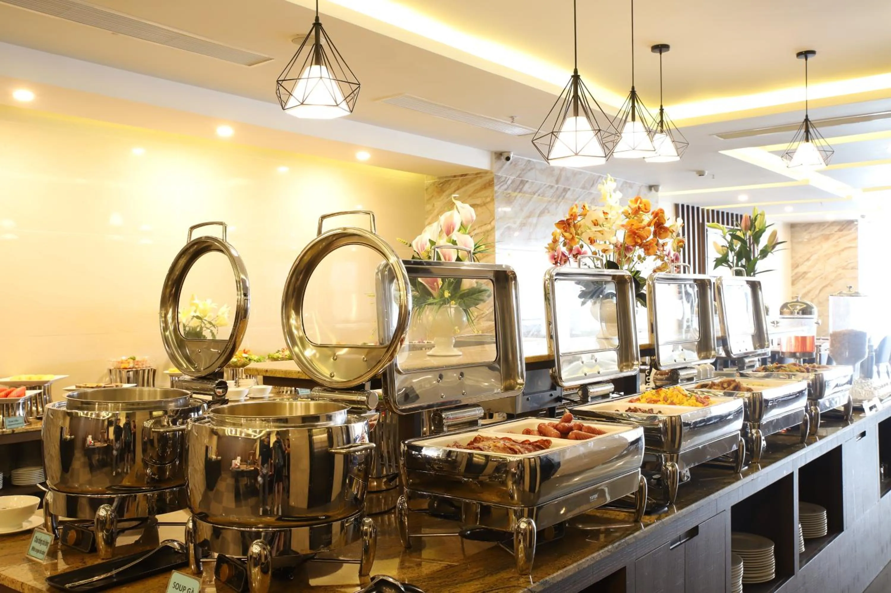 Restaurant/places to eat in Atlantic Nha Trang Hotel