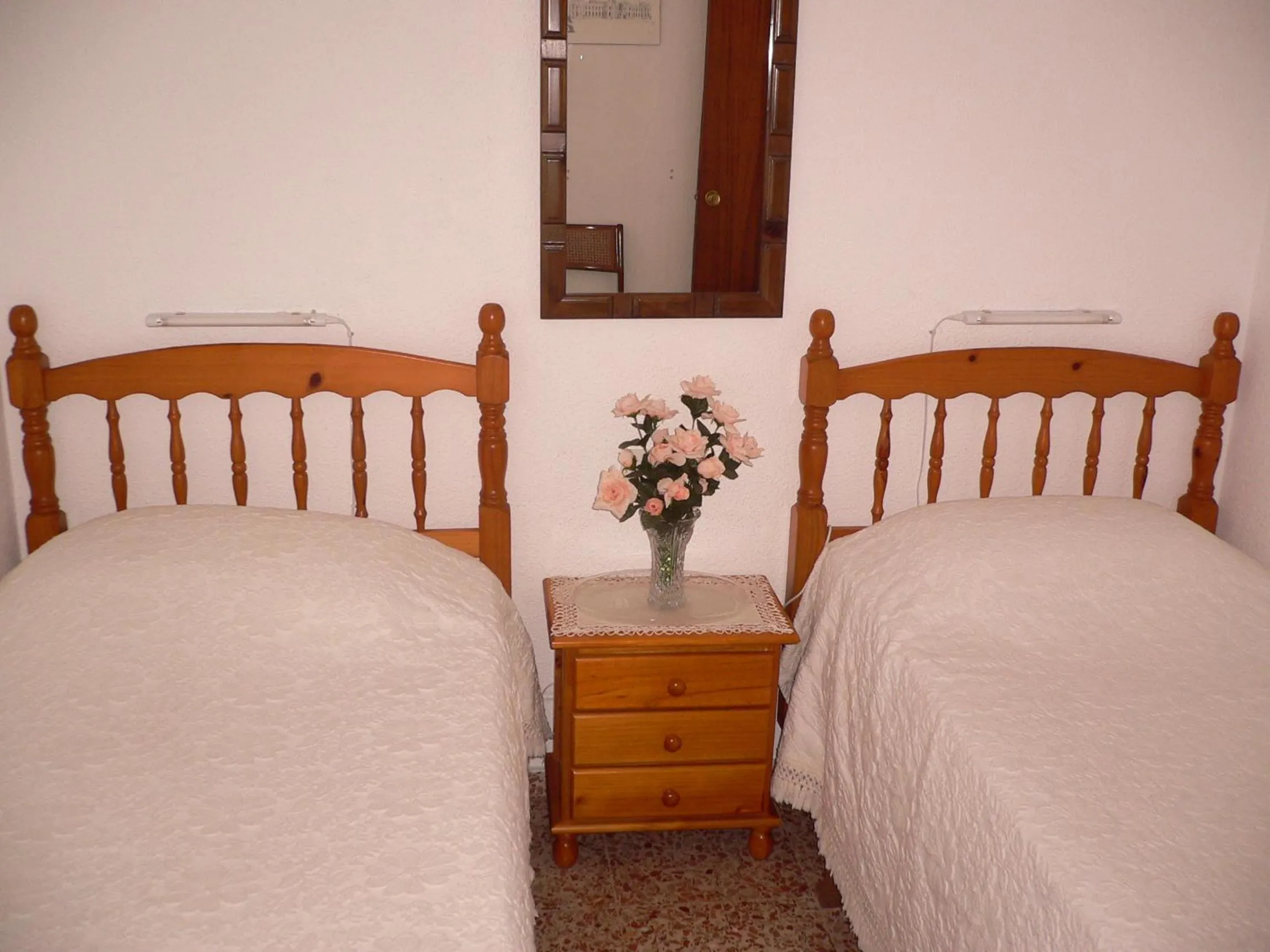 Photo of the whole room, Bed in Sainvi 5-5D