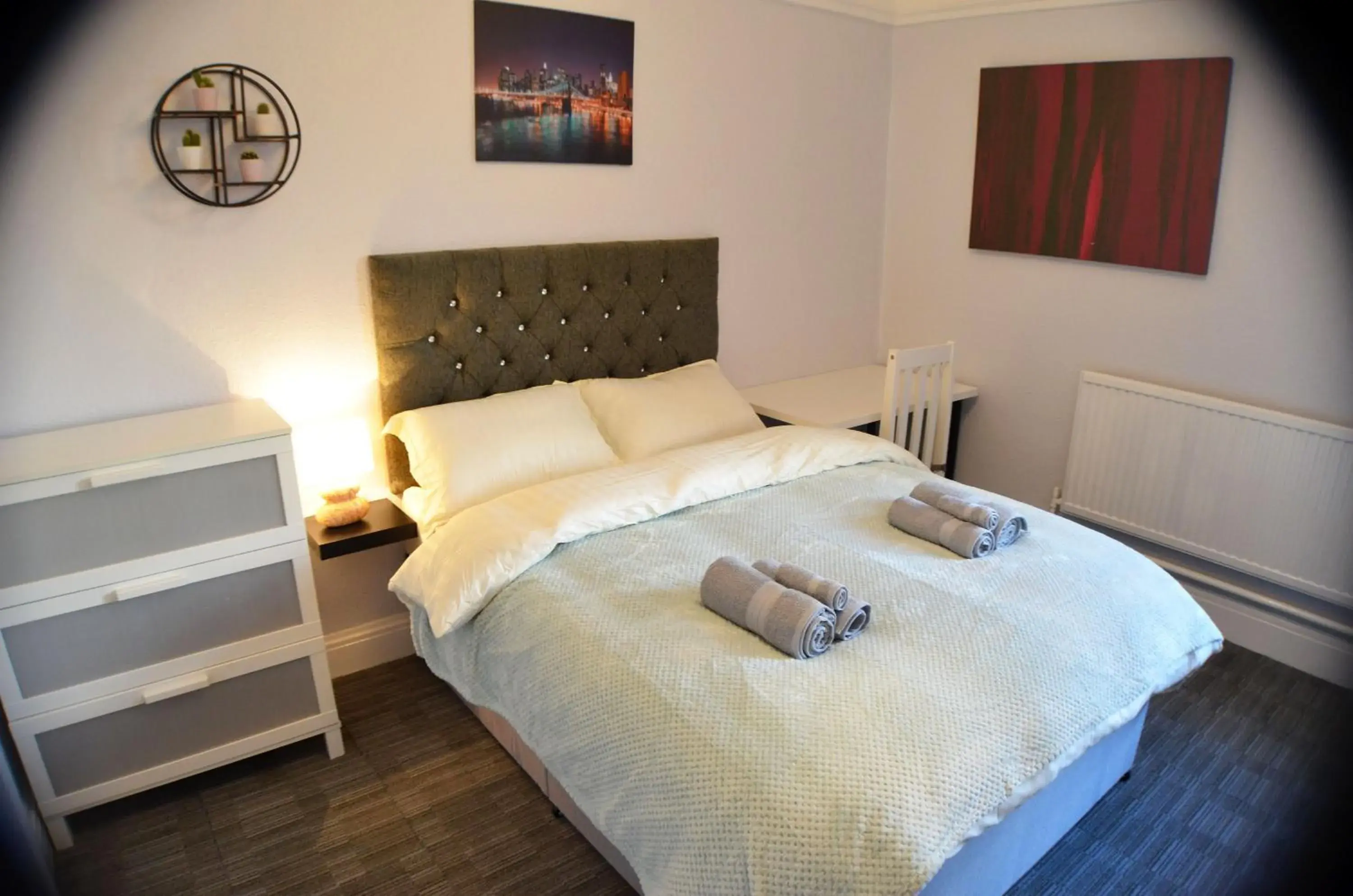 Double Room with Shared Bathroom in Gorton Mount Hotel Manchester Double Room with Shared Bathroom in Gorton Mount Hotel Manchester