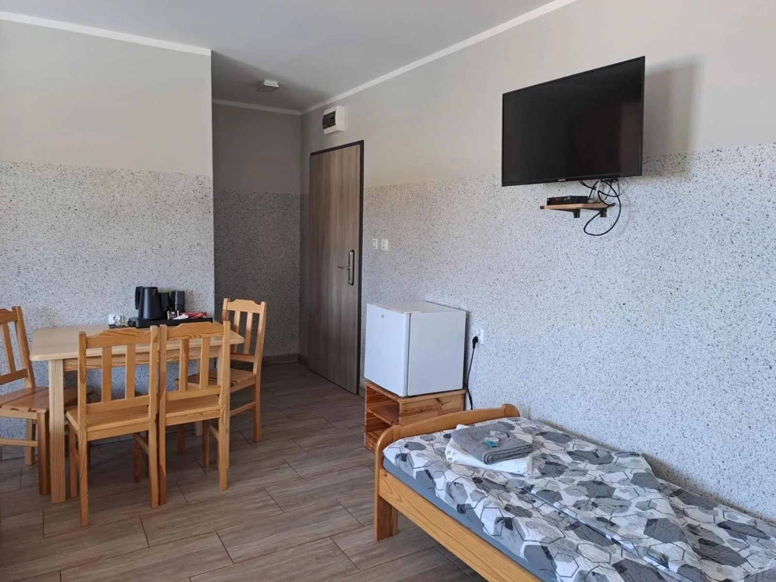 Bed in Dom Wycieczkowy "Na stadionie"