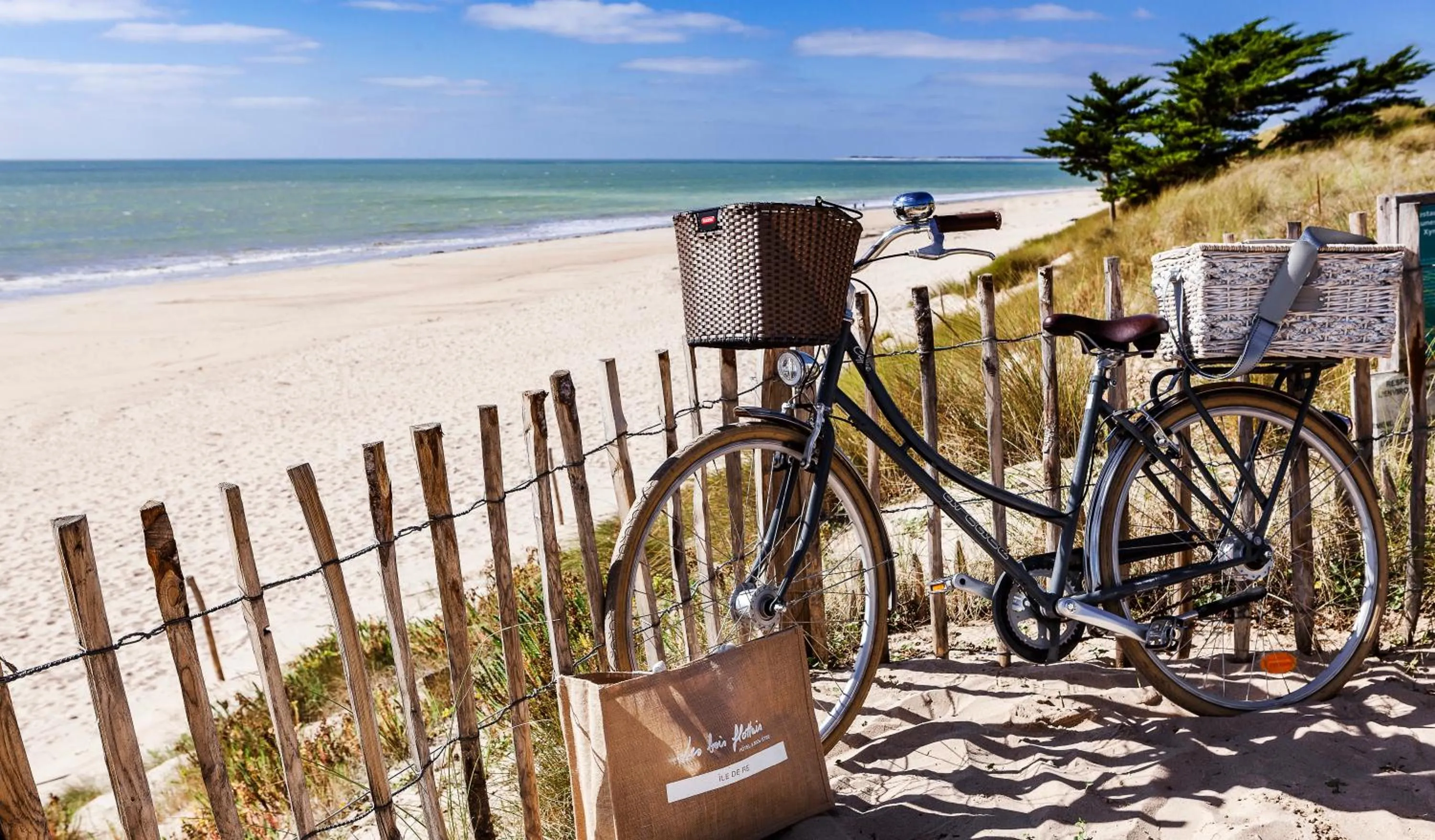 Beach in Hotel Les Bois Flottais