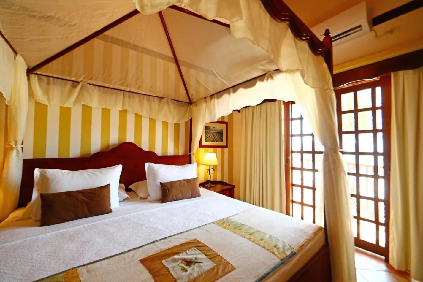 Bed in Manary Praia Hotel