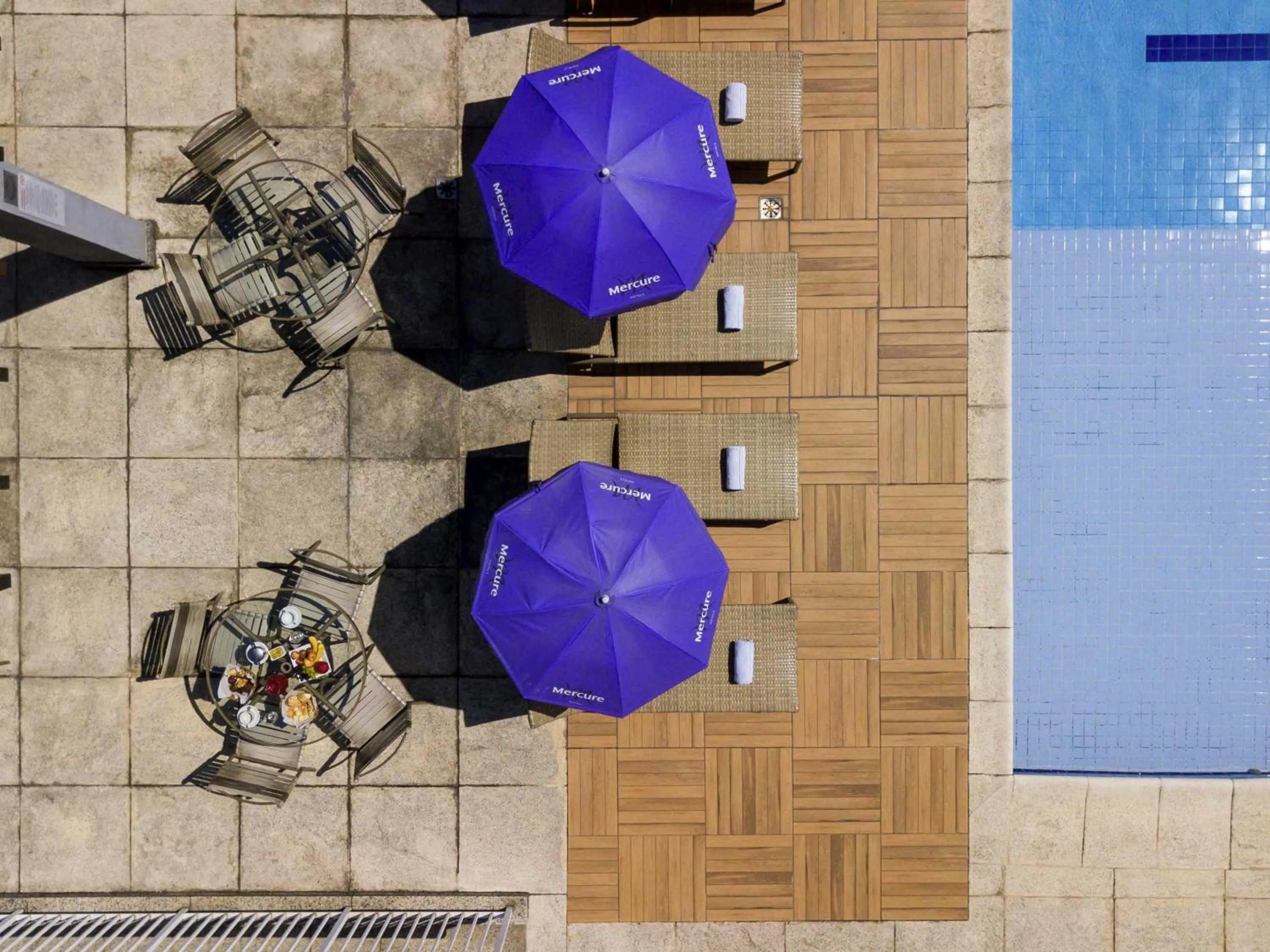 Pool view in Mercure Rio de Janeiro Nova Iguaçu