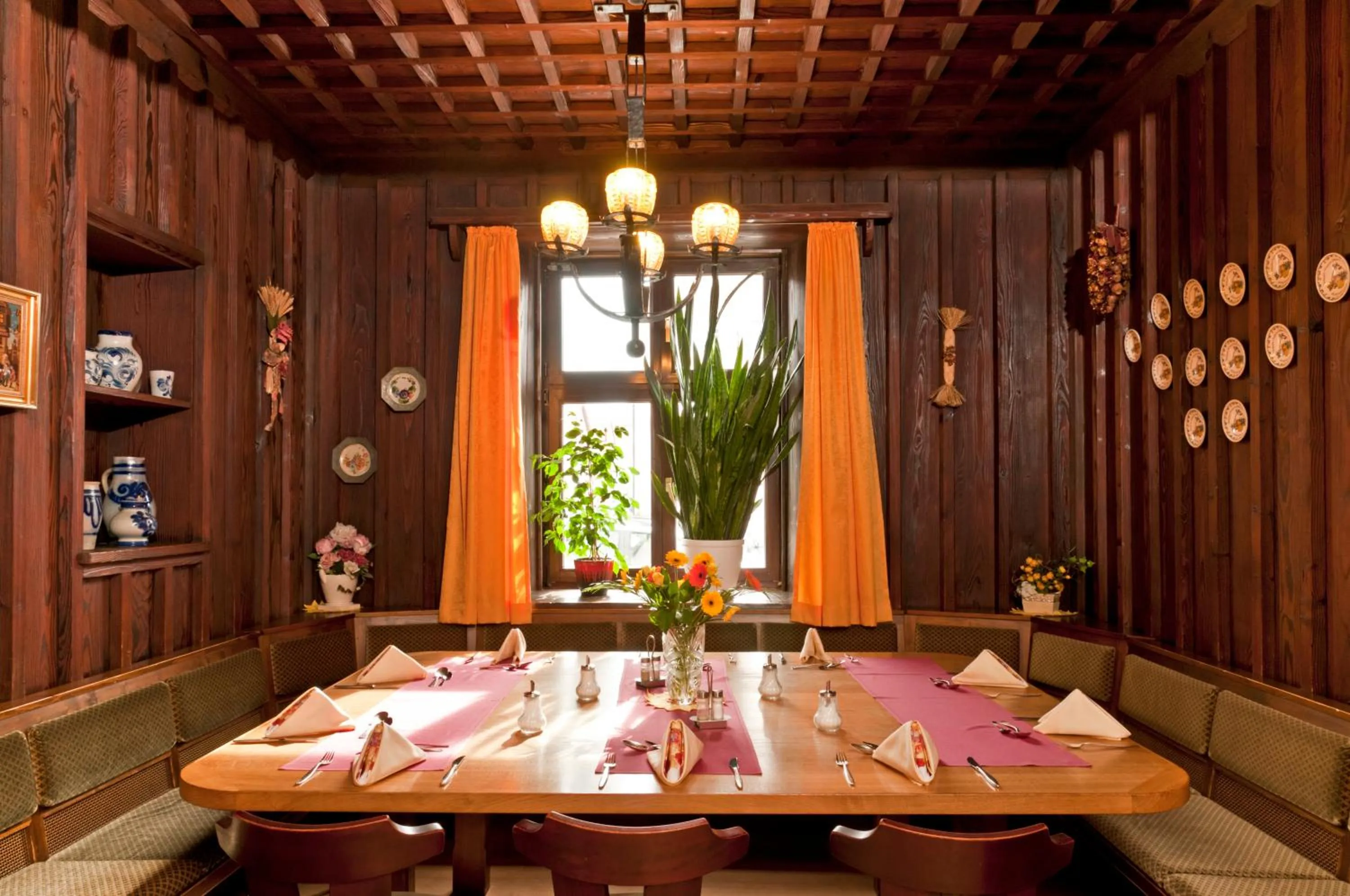 Restaurant/places to eat in Hotel Alte Post
