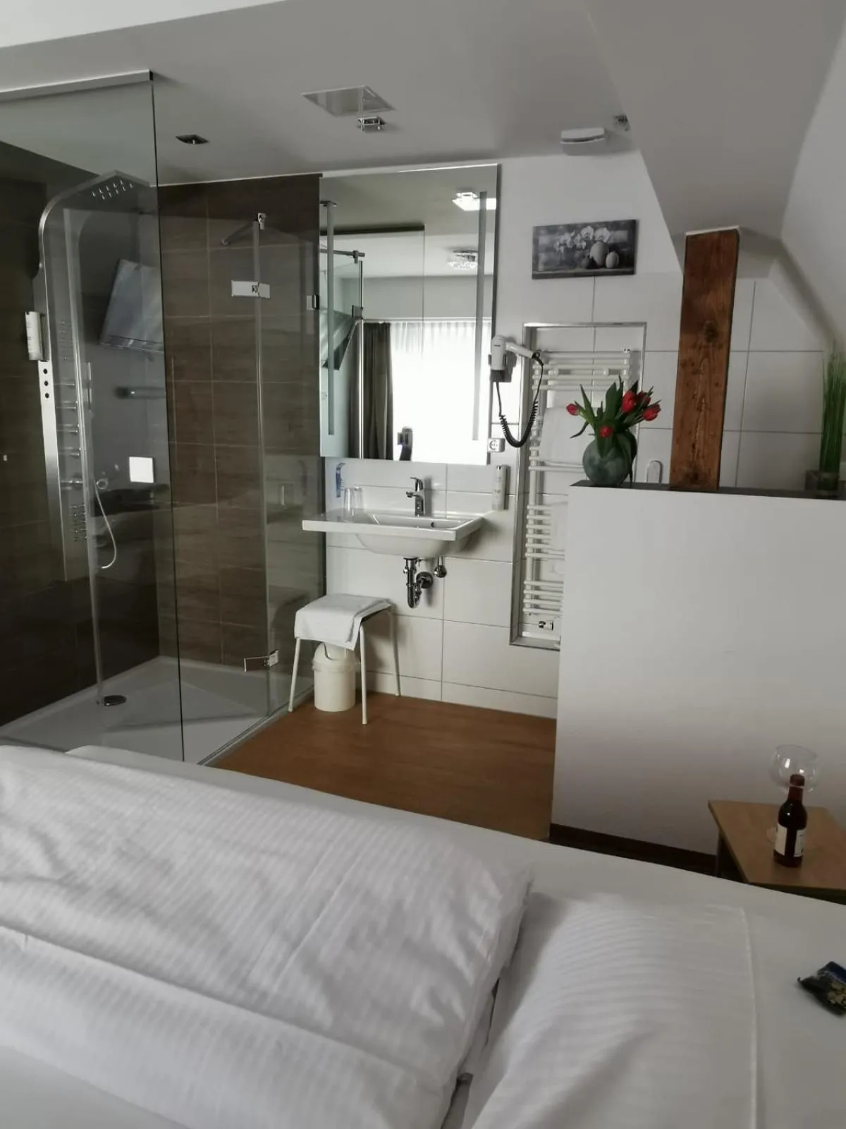 Photo of the whole room, Bed in Hotel Alte Post