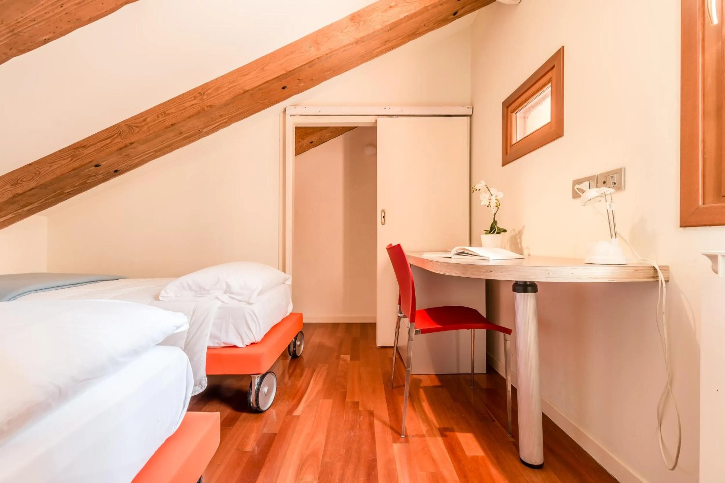 Bedroom, Bed in Rialto Mercato a Family in Venice like at Home