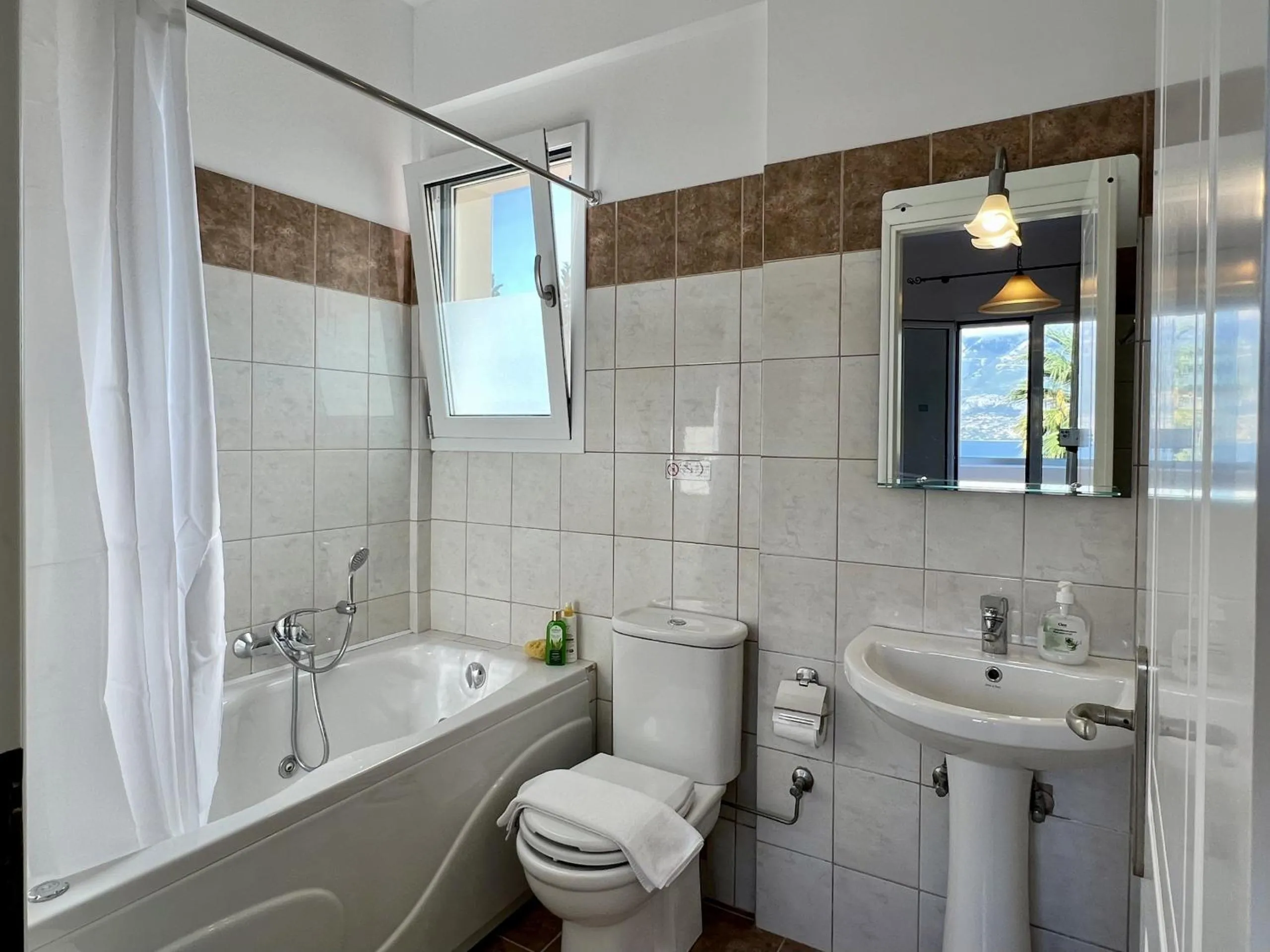 Bathroom in Villa Eros Spartia Kefalonia